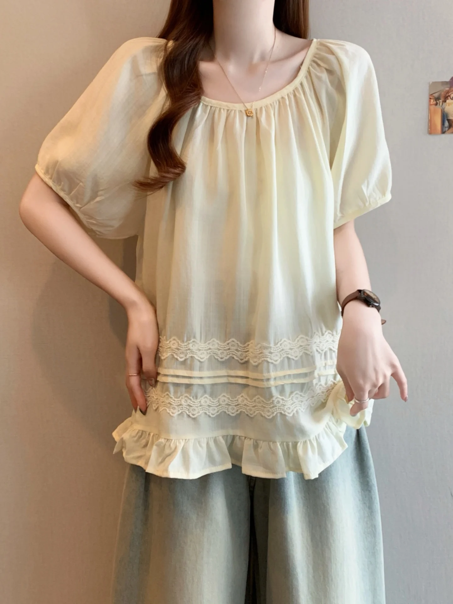 Slimming Bubble Short Sleeve Lace Trim Base Shirt Women Summer 2026 plus Size Korean Style Commute Fashion Breathable Skin-Fr...
Slimming Bubble Short Sleeve Lace Trim Base Shirt Women Summer 2026 plus Size Korean Style Commute Fashion Breathable Skin-Fr...