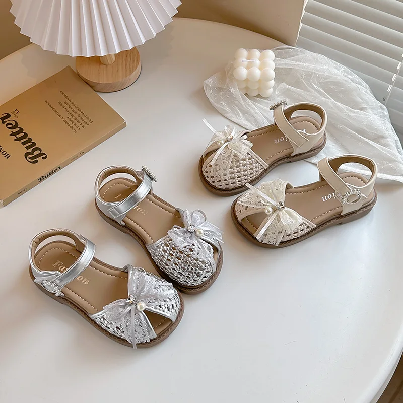 Girls PU Leather Cutout Pearl Sandals Summer Breathable Fashion Casual Kids Shoes Silver Beige
Girls PU Leather Cutout Pearl Sandals Summer Breathable Fashion Casual Kids Shoes Silver Beige