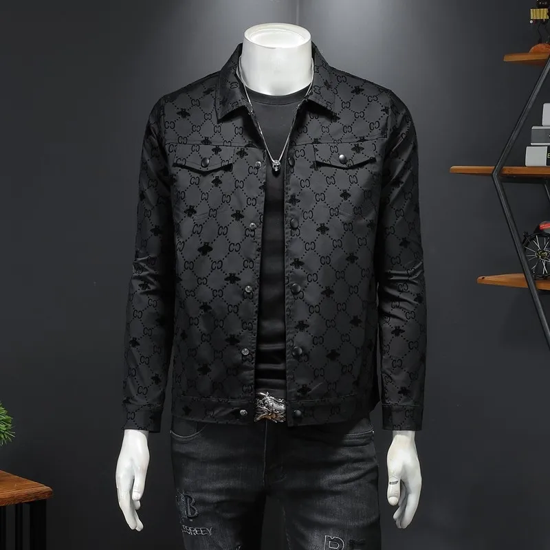 New men's Korean version slim fit lapel jacket, high-quality fashionable printed single breasted jacket, men's slim fit jacket
New men's Korean version slim fit lapel jacket, high-quality fashionable printed single breasted jacket, men's slim fit jacket