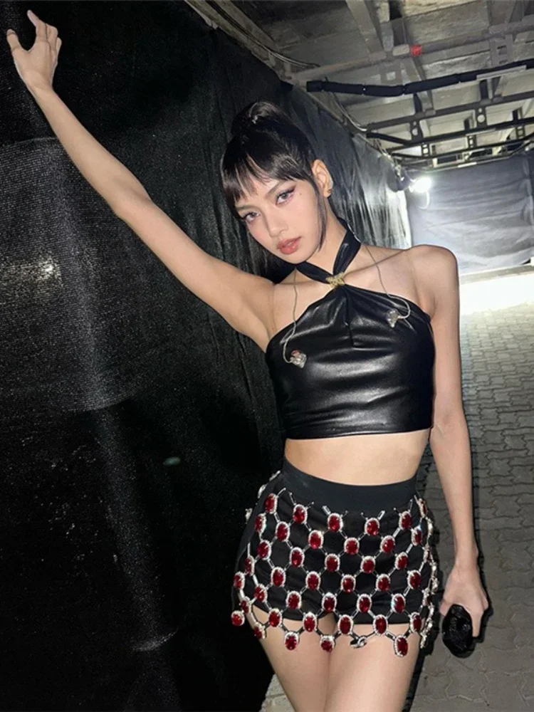 Black PU Halter Top Neck-mounted Backless Hot Tops For Women Rave Outfit Sleeveless Y2k Clothes Cute Ropa Mujer Sexy Streetwear
Black PU Halter Top Neck-mounted Backless Hot Tops For Women Rave Outfit Sleeveless Y2k Clothes Cute Ropa Mujer Sexy Streetwear