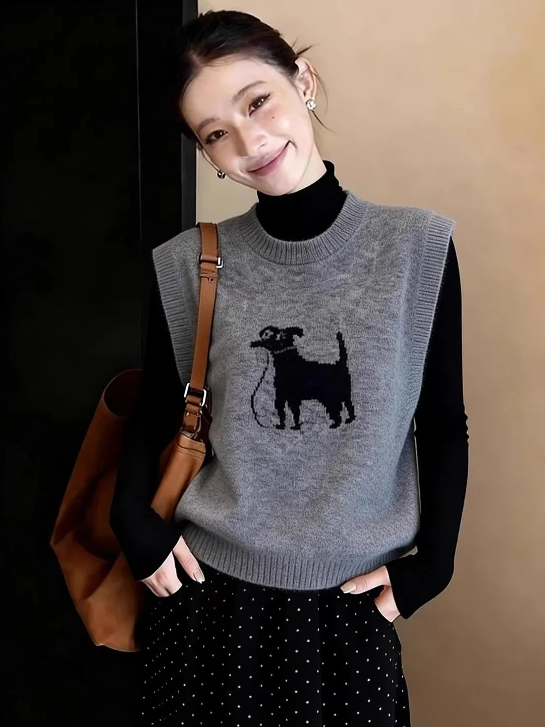 Korean Cartoon Dog Knitted Vest Women's Spring Autumn New round Ne Svel Layering oulder Top Warm Ciwalk Stand Fit
Korean Cartoon Dog Knitted Vest Women's Spring Autumn New round Ne Svel Layering oulder Top Warm Ciwalk Stand Fit