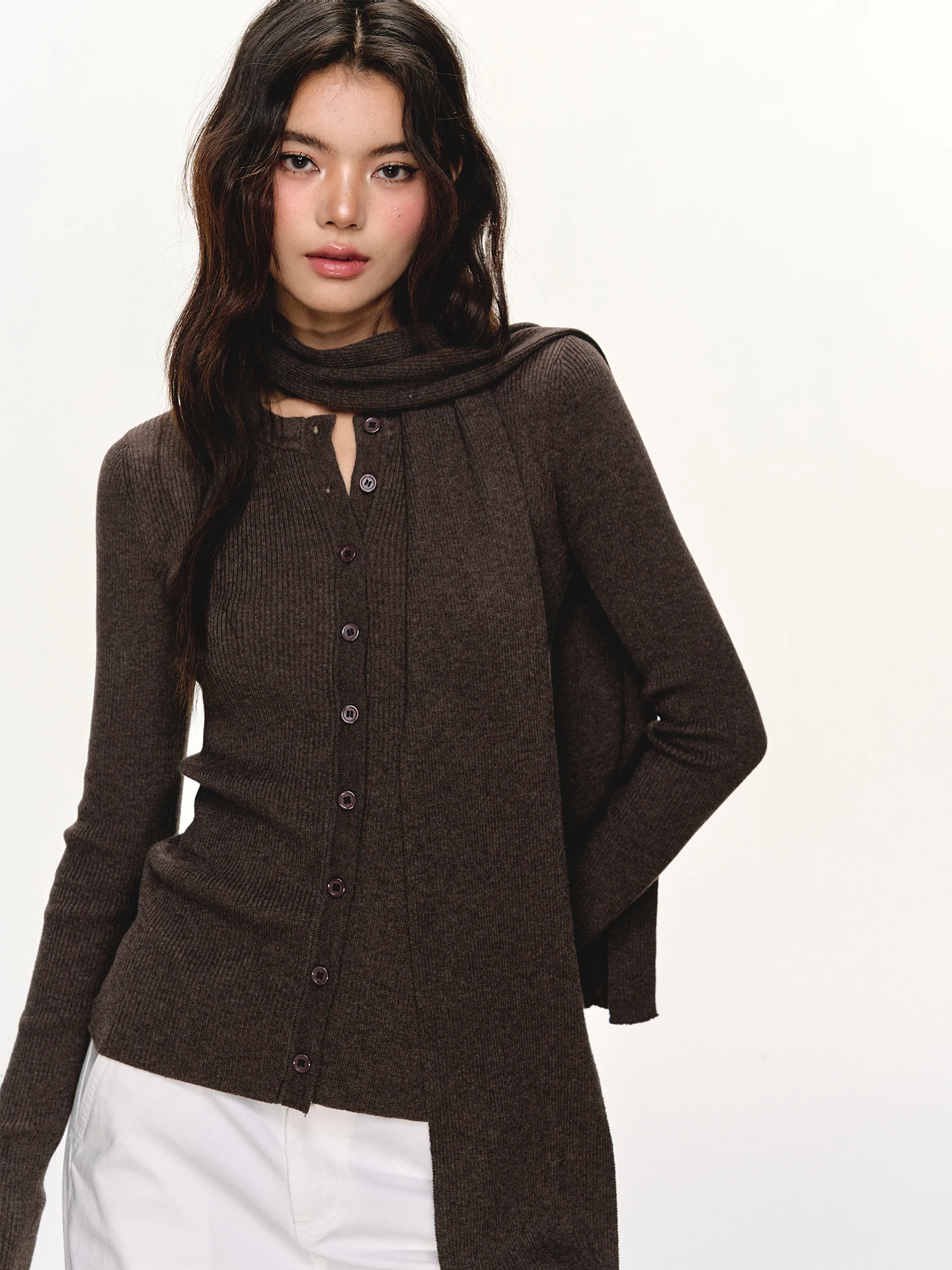 ANNA ANEAE вязаный шарф женский длинный све базовый слой irt повседневный Sle кофейного цвета приталенный модный весенне-осенний топ
ANNA ANEAE вязаный шарф женский длинный све базовый слой irt повседневный Sle кофейного цвета приталенный модный весенне-осенний топ