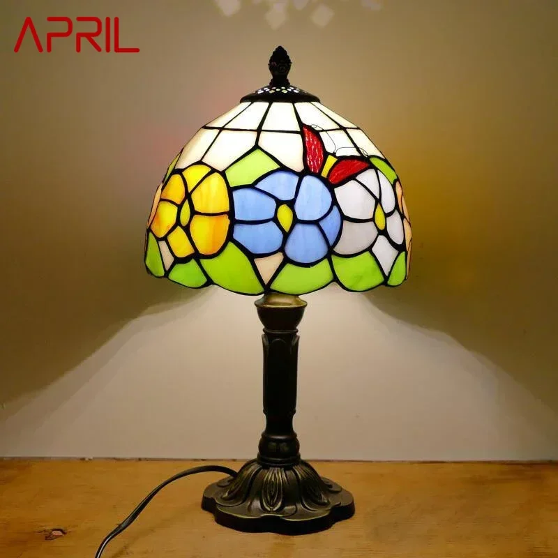 APRIL Tiffany Table Lamp American Retro Living Room Bedroom Lamp Luxurious Villa Hotel Stained Glass Desk Lamp
APRIL Tiffany Table Lamp American Retro Living Room Bedroom Lamp Luxurious Villa Hotel Stained Glass Desk Lamp
