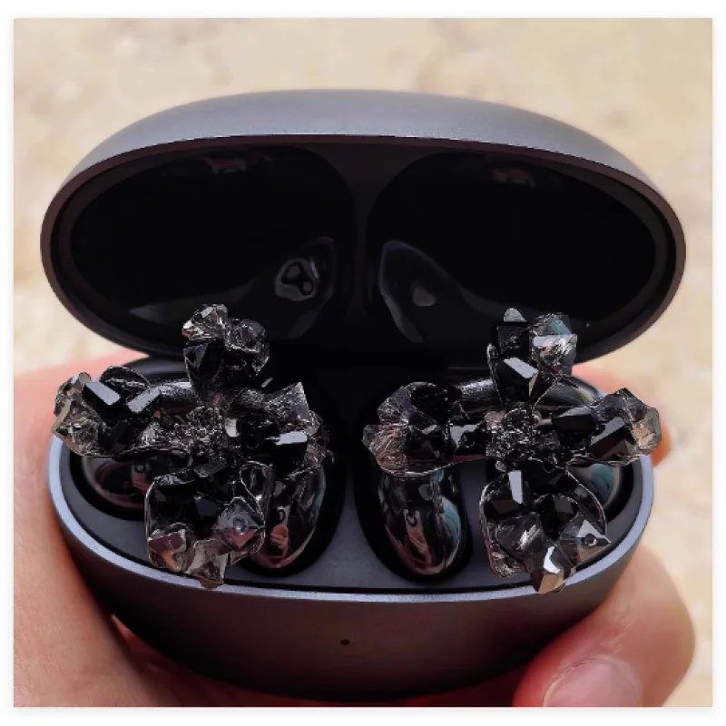 For starry sky black crystal flower earphone clip Joker Diablo fine flash DIY earphone drill buckle ear clip
For starry sky black crystal flower earphone clip Joker Diablo fine flash DIY earphone drill buckle ear clip