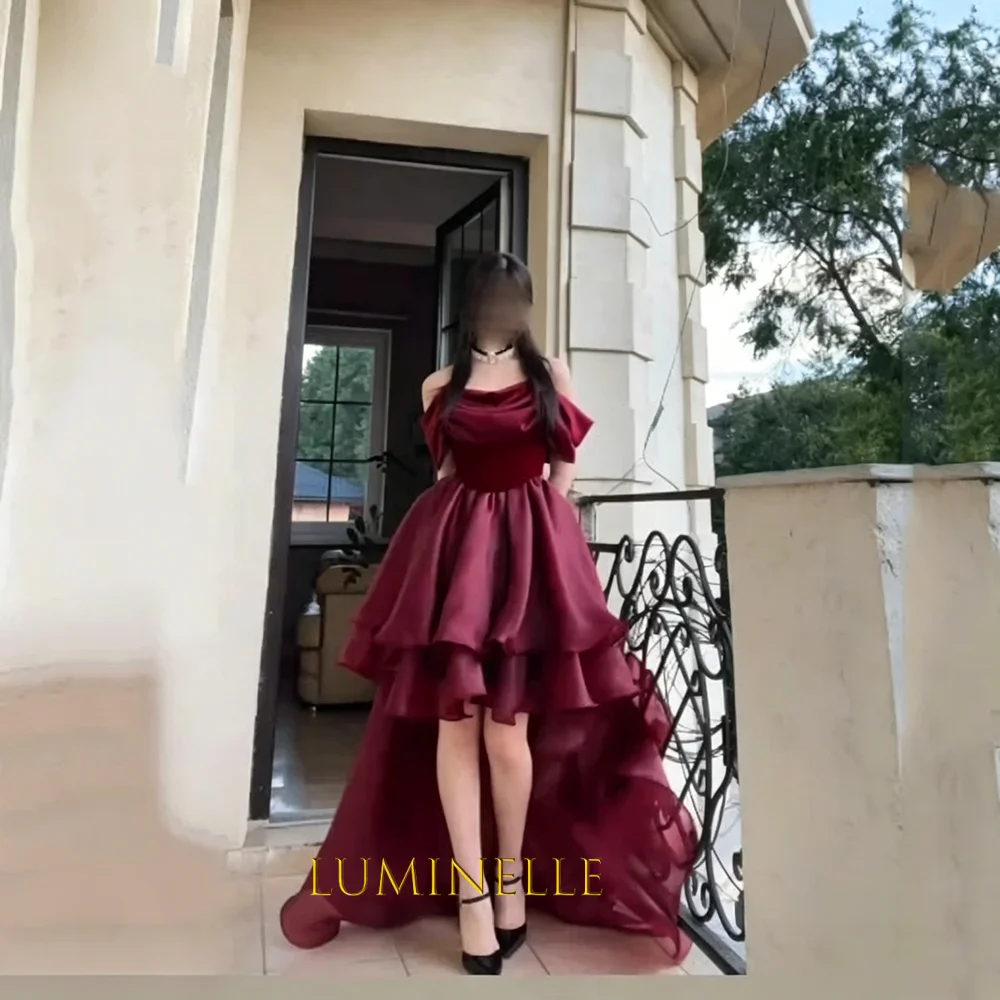 Burgundy Organza Elegant Party Dresses For Women Gala-Ready Evening Gowns Hi-Low Hem Off Shoulder Prom Dress 2026 Customized
Burgundy Organza Elegant Party Dresses For Women Gala-Ready Evening Gowns Hi-Low Hem Off Shoulder Prom Dress 2026 Customized