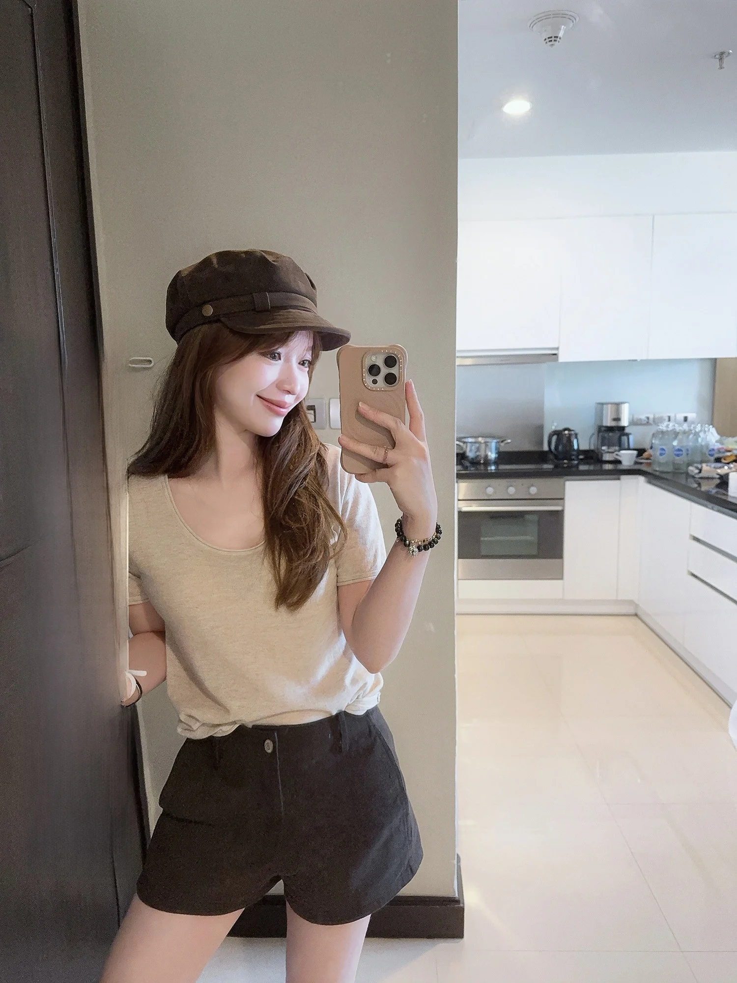 Вязаный топ с эффектом похудения, свободного кроя, тонкий, с коротким рукавом, U-образным вырезом, для женщин, не скатывается, весна-лето, повседневный, комфортный
Вязаный топ с эффектом похудения, свободного кроя, тонкий, с коротким рукавом, U-образным вырезом, для женщин, не скатывается, весна-лето, повседневный, комфортный