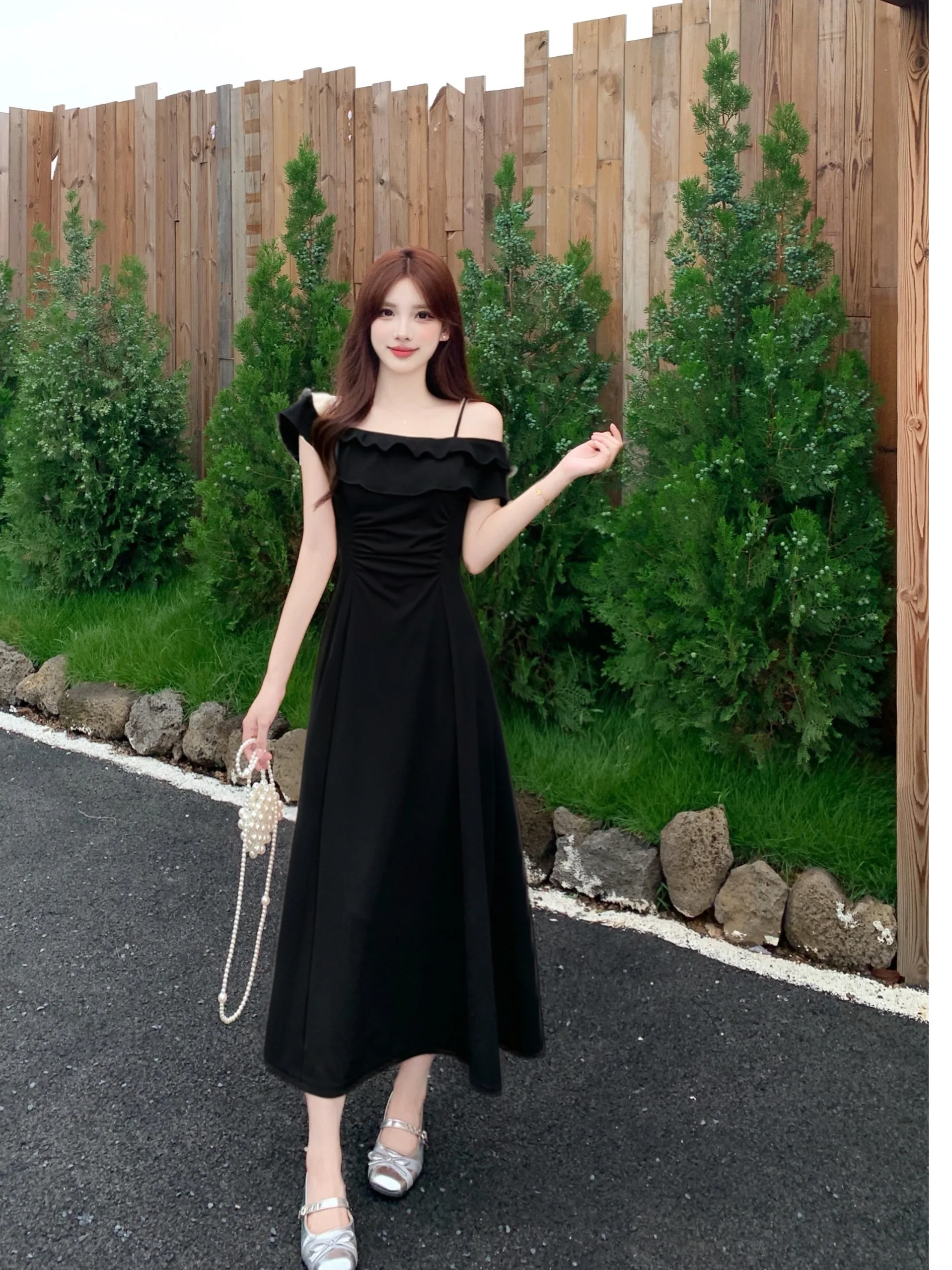 plus Size Women's Gentle Lace Trim Strap Dress Summer New Waist Cinching Asymmetrical Collar A-Line Skirt Korean Style Commute
plus Size Women's Gentle Lace Trim Strap Dress Summer New Waist Cinching Asymmetrical Collar A-Line Skirt Korean Style Commute
