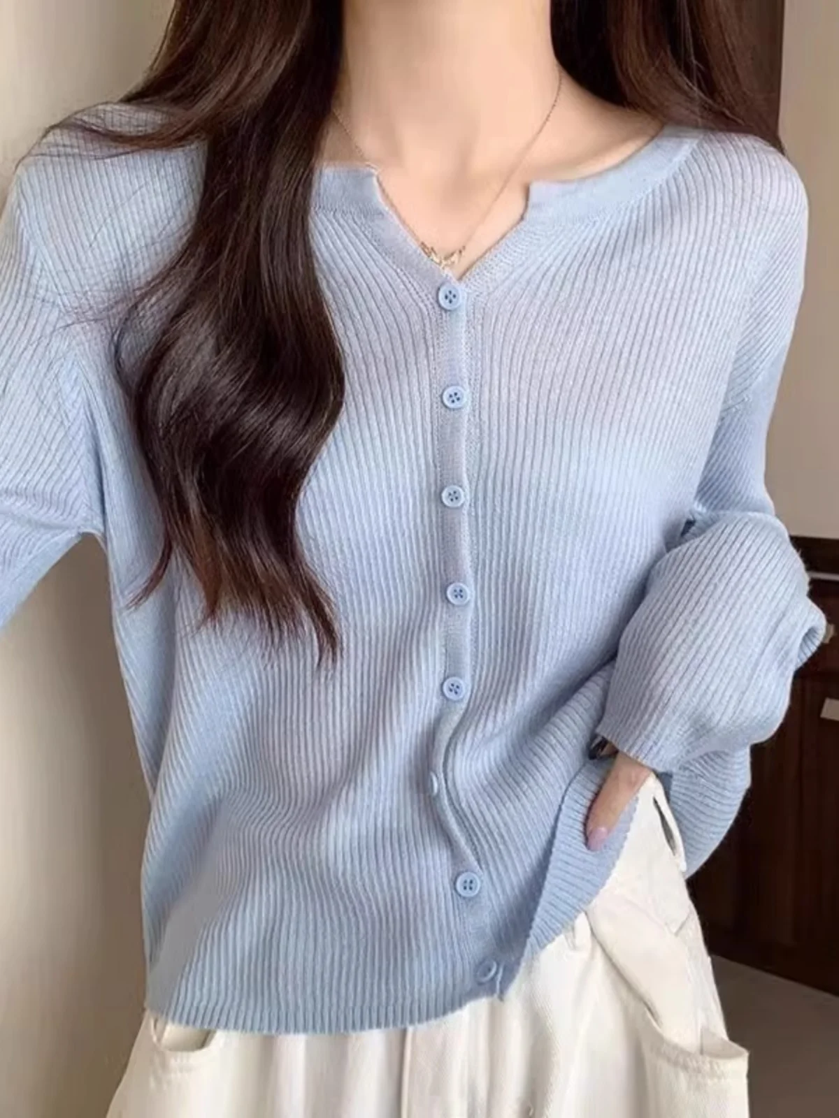 Blue Ice Silk Knitted Open Cardigan Women's Autumn New Outer Sunshade Thin Long Sleeve Jacket Top Commute Style Slim Fit
Blue Ice Silk Knitted Open Cardigan Women's Autumn New Outer Sunshade Thin Long Sleeve Jacket Top Commute Style Slim Fit
