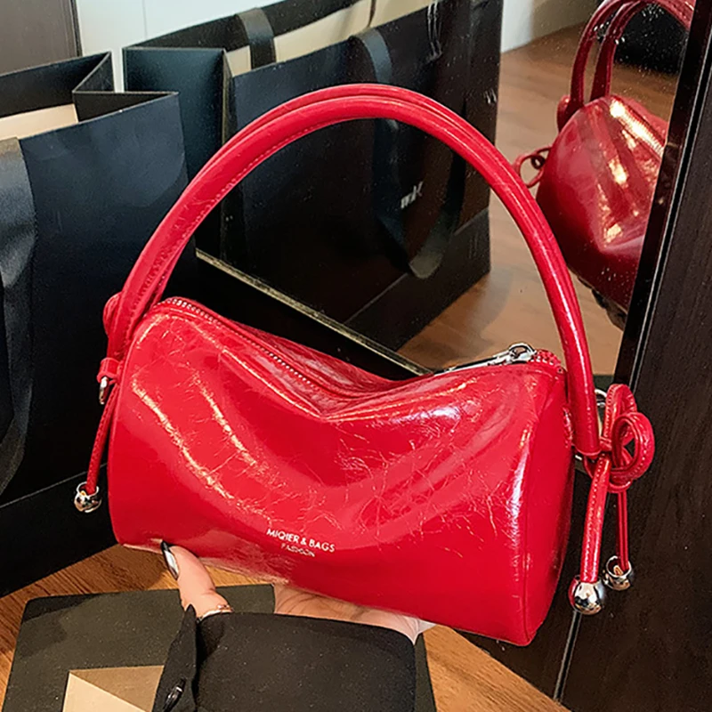 Textured Versatile Small Square Bag Women's PU Letter Crossbody Bags Korean Bow Casual Shoulder Pack Ladies Zipper Handbags
Textured Versatile Small Square Bag Women's PU Letter Crossbody Bags Korean Bow Casual Shoulder Pack Ladies Zipper Handbags