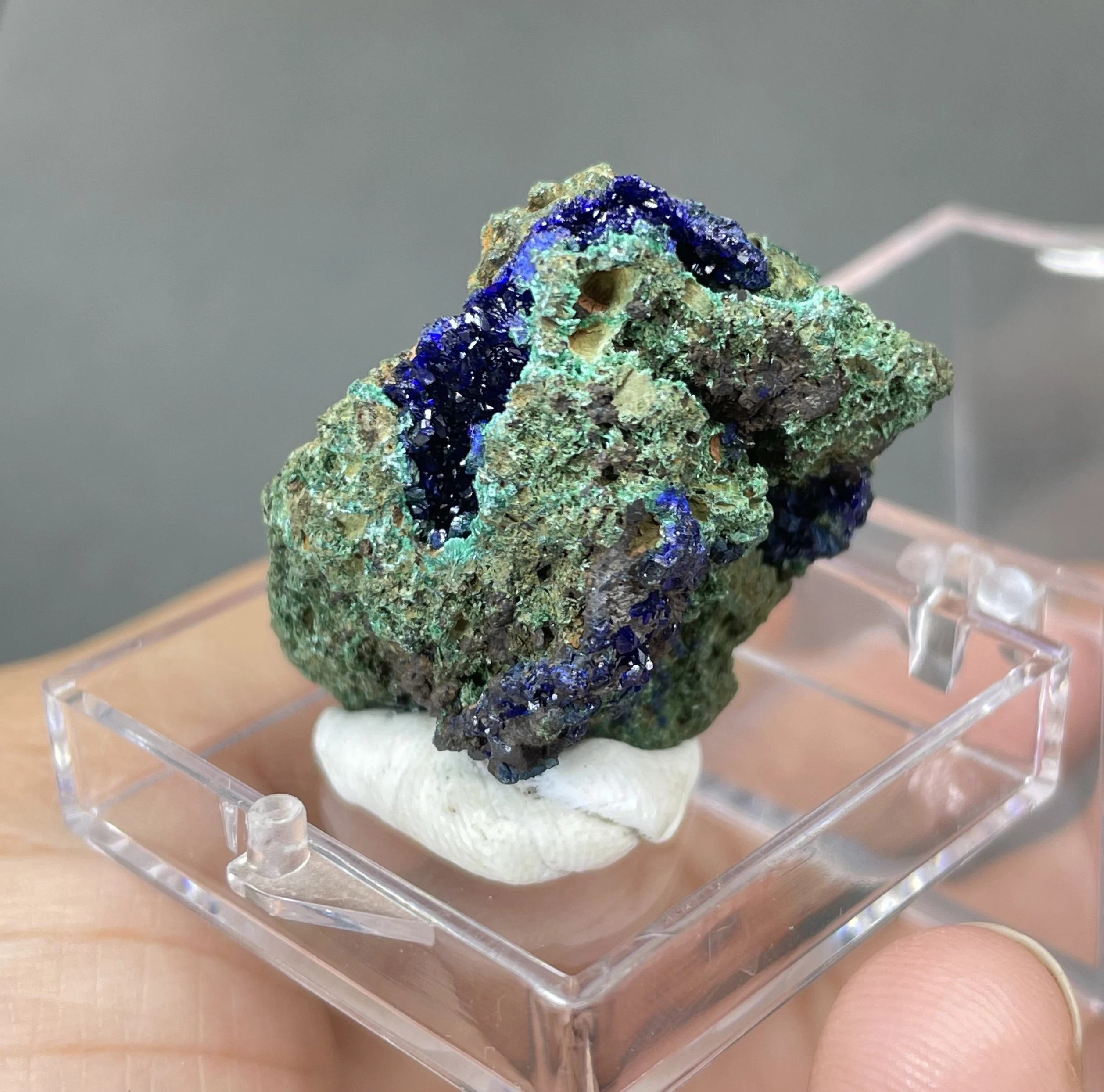 Natural azurite mineral crystal specimen healing quartz+ box size 3.4 cm (crystals and stones Quartz crystal stones )
Natural azurite mineral crystal specimen healing quartz+ box size 3.4 cm (crystals and stones Quartz crystal stones )
