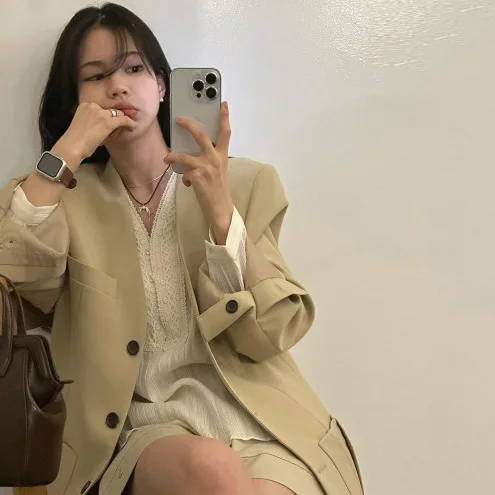 Ele Early Autumn Double ket V-Ne Suit Jaet Chic Commute Versatile Long Sve Single Button Loose Fit Pure Color
Ele Early Autumn Double ket V-Ne Suit Jaet Chic Commute Versatile Long Sve Single Button Loose Fit Pure Color