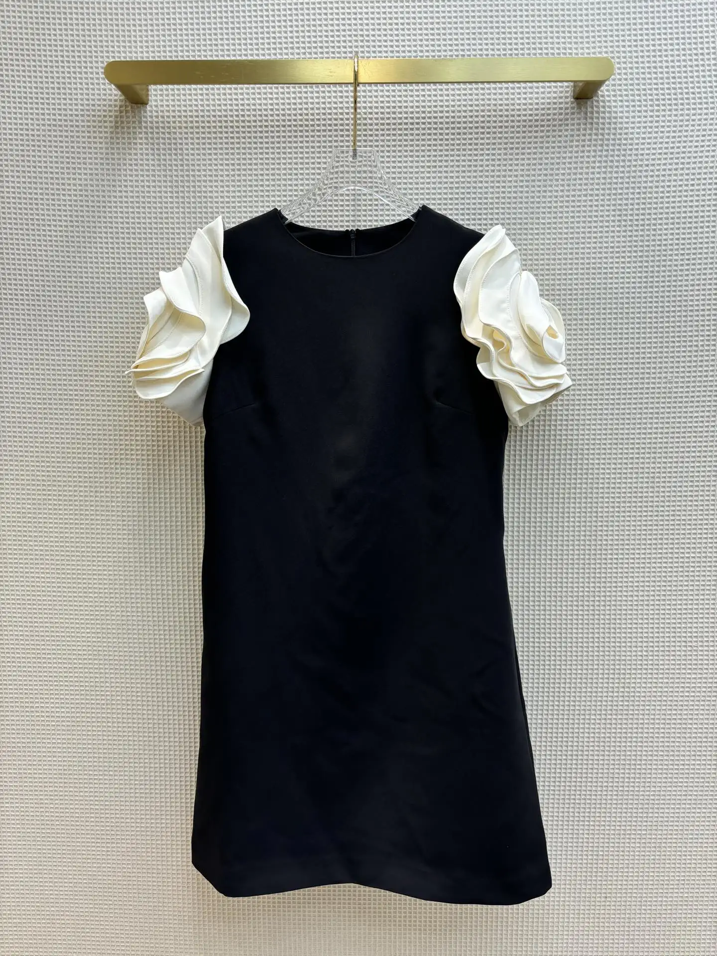 2024 Women's Clothing Round neck three-dimensional flower dress Spring Summer New 330
2024 Women's Clothing Round neck three-dimensional flower dress Spring Summer New 330