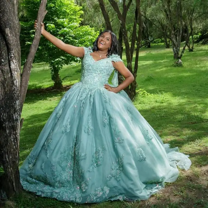 Customized Mint Green Off Shoulder Quinceanera Dres Tull sequin applique Lace Bow vestidos de 15 Quinceanera
Customized Mint Green Off Shoulder Quinceanera Dres Tull sequin applique Lace Bow vestidos de 15 Quinceanera 