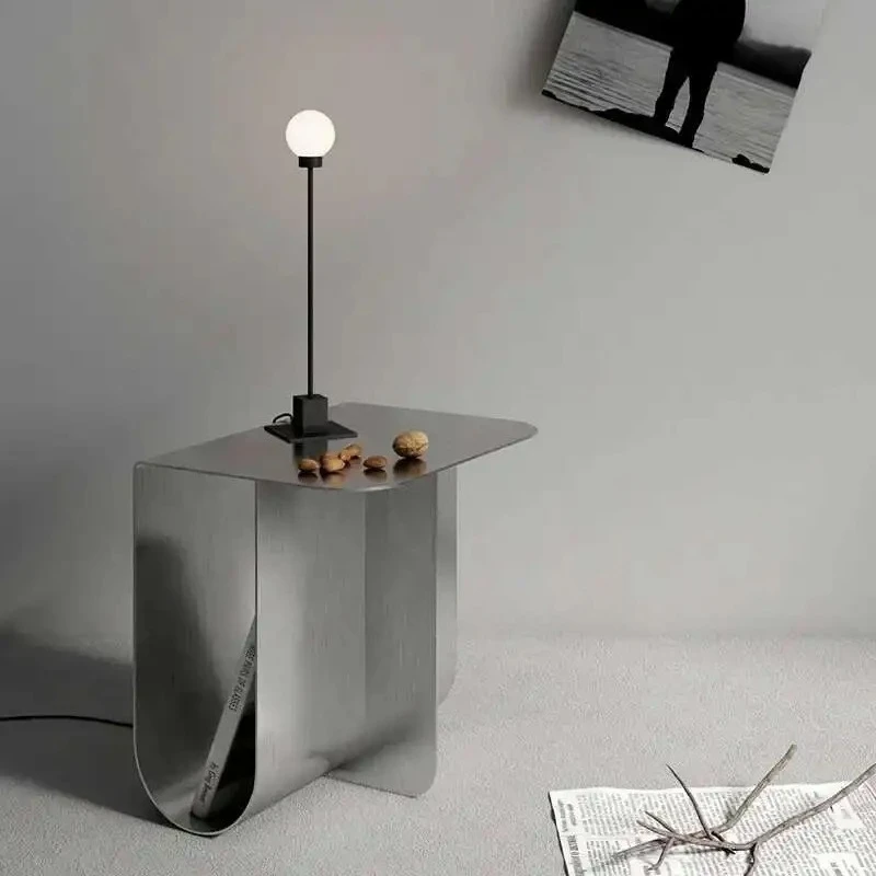 Mini Stainless Steel / Iron Sofa Side Table Designer Minimalist Living Room Modern Bedside Table Bedside Table
Mini Stainless Steel / Iron Sofa Side Table Designer Minimalist Living Room Modern Bedside Table Bedside Table