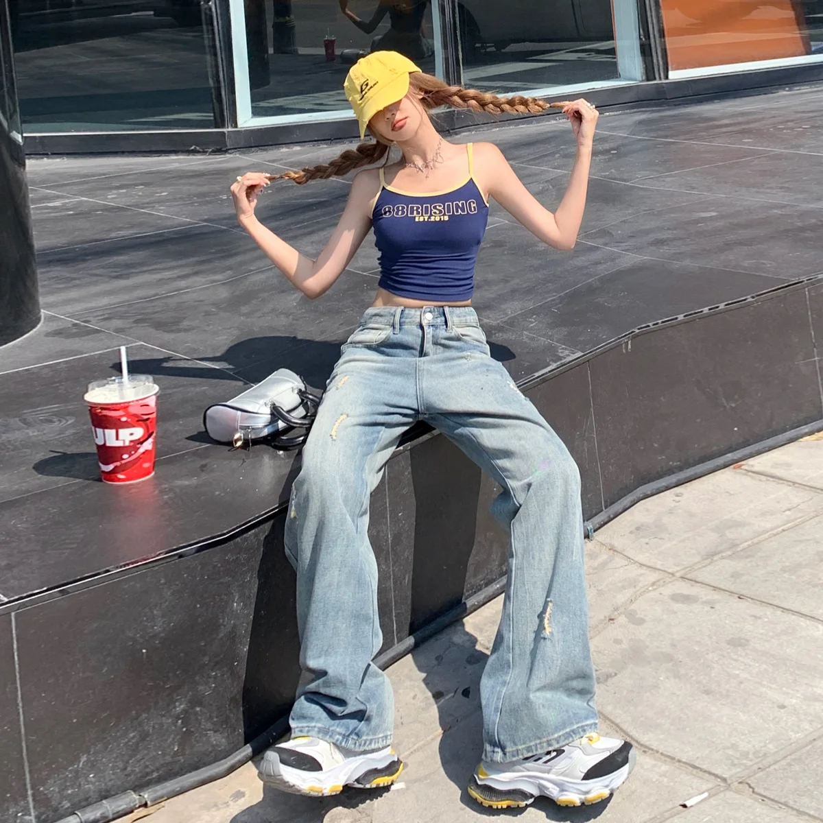 Рваные джинсы, корейская одежда, женские брюки на пуговицах со шнуровкой, двойные пуговицы, складные детали, женские художественные женские брюки, джинсовая мода
Рваные джинсы, корейская одежда, женские брюки на пуговицах со шнуровкой, двойные пуговицы, складные детали, женские художественные женские брюки, джинсовая мода