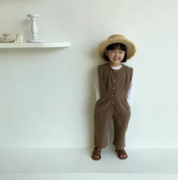 Kids Overalls New Summer Baby Boys Girls Solid Button Vest Jumpsuit Clothes Baby Clothing Newborn Loose Trousers Infant Onesies
Kids Overalls New Summer Baby Boys Girls Solid Button Vest Jumpsuit Clothes Baby Clothing Newborn Loose Trousers Infant Onesies