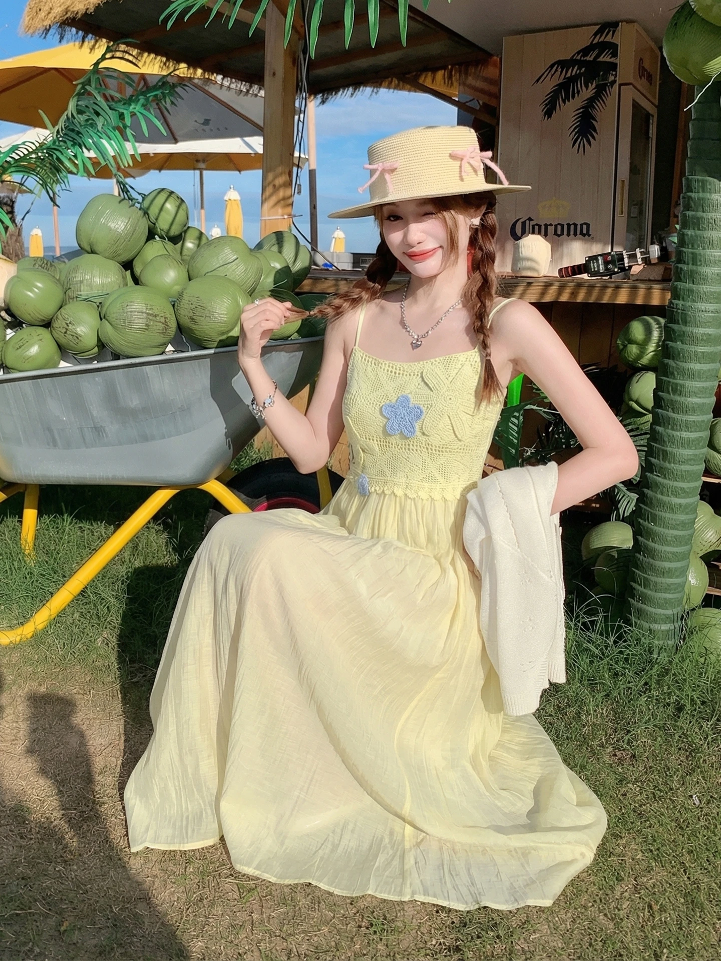 Zeng Xiao Salt Korean Style Yellow Hook Embroidery Strap Dress Women's High Waist Slim Long Dress Summer Season Daily Wear
Zeng Xiao Salt Korean Style Yellow Hook Embroidery Strap Dress Women's High Waist Slim Long Dress Summer Season Daily Wear