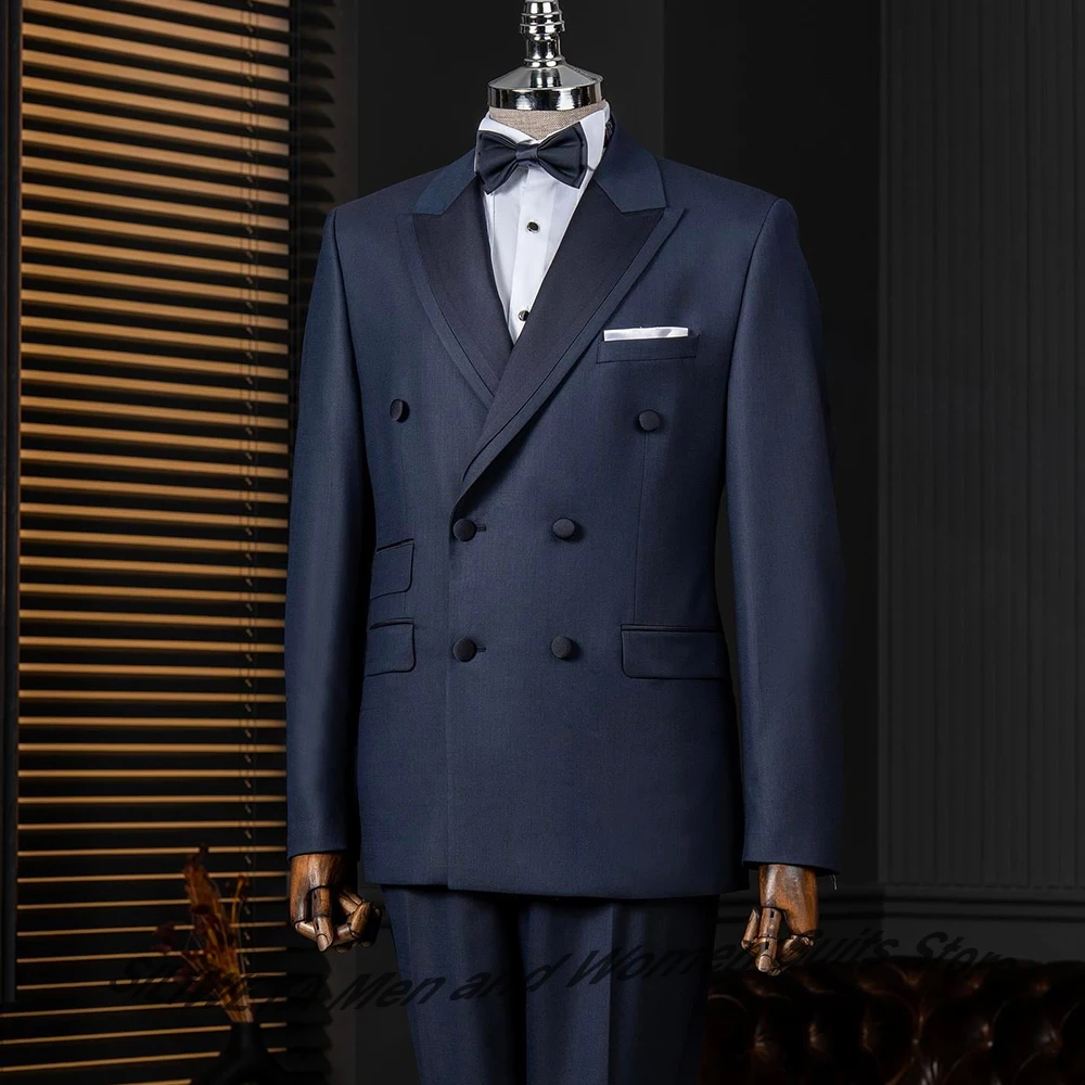 Мужской темно-синий двубортный пиджак с острыми лацканами, комплект из 2 предметов: пиджак и брюки, для жениха, свадебный смокинг, деловой костюм для выпускного вечера и торжественных ужинов
Мужской темно-синий двубортный пиджак с острыми лацканами, комплект из 2 предметов: пиджак и брюки, для жениха, свадебный смокинг, деловой костюм для выпускного вечера и торжественных ужинов