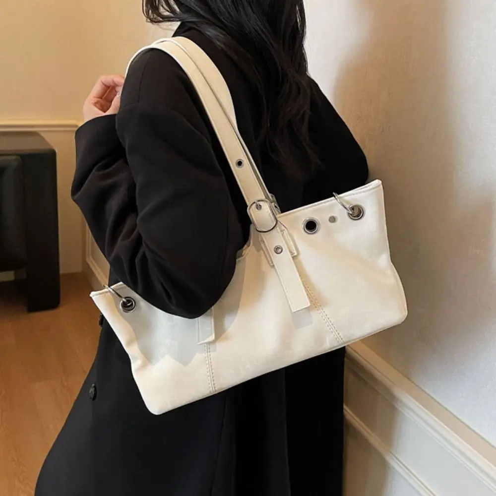 Korean Style Matte PU Tote Bag Tote Bag Solid Color Large Capacity Handbag Bohemian Style Large Capacity Underarm Packs
Korean Style Matte PU Tote Bag Tote Bag Solid Color Large Capacity Handbag Bohemian Style Large Capacity Underarm Packs