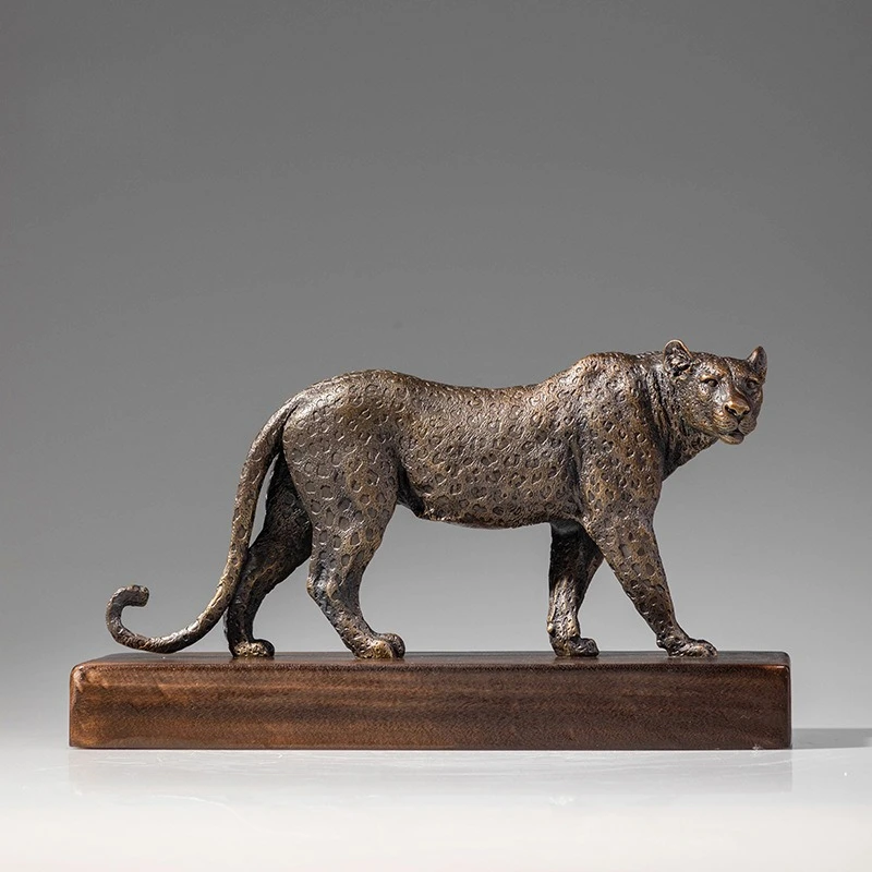 Медный декоративный квадратный золотой леопард из латуни, украшение в виде животного, медный орнамент для гостиной, прихожей, офиса, рабочего стола
Медный декоративный квадратный золотой леопард из латуни, украшение в виде животного, медный орнамент для гостиной, прихожей, офиса, рабочего стола