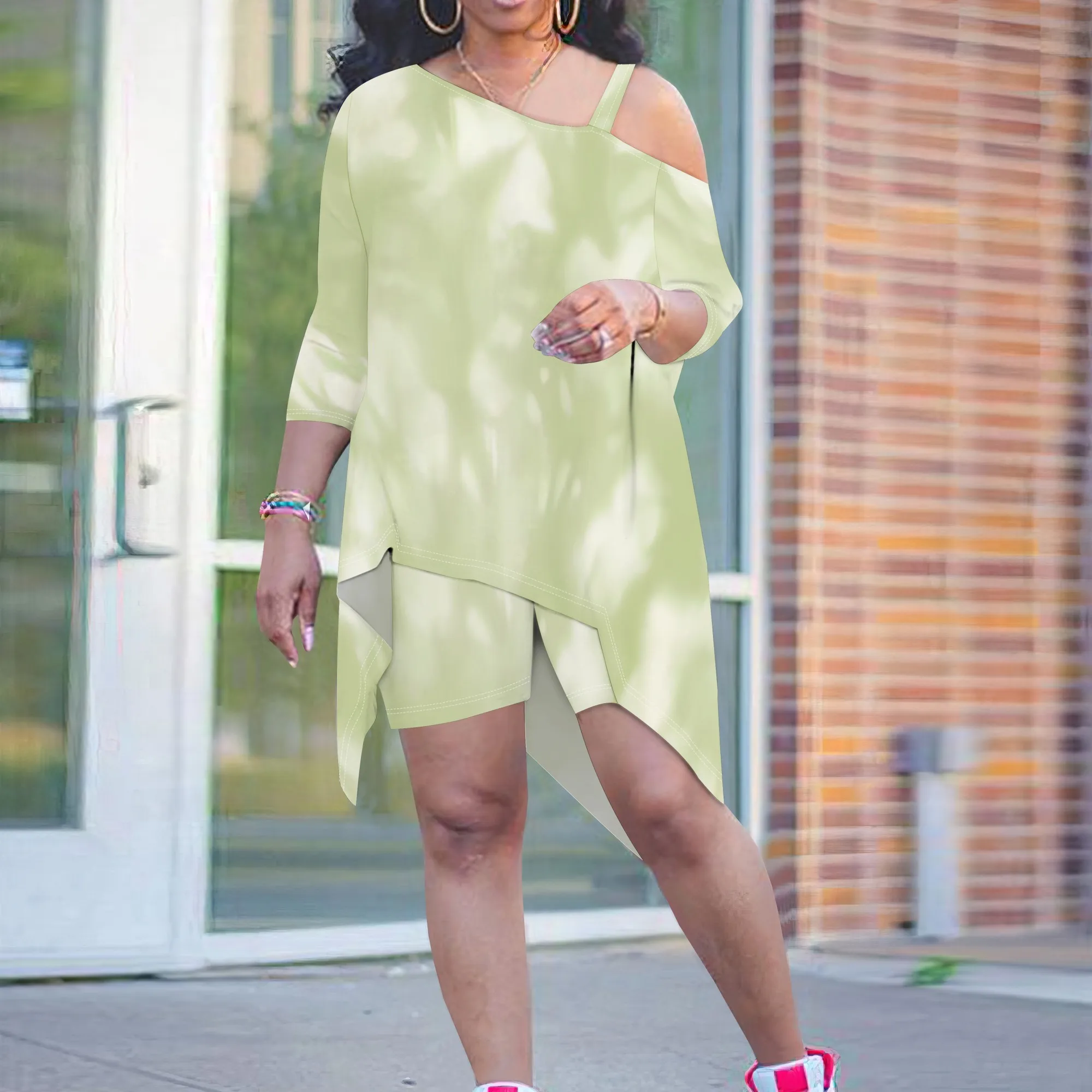 Plus Size 3/4 Sleeve Two Piece Set Light Green Tie-Dye Print Asymmetric Hem Top and Shorts
Plus Size 3/4 Sleeve Two Piece Set Light Green Tie-Dye Print Asymmetric Hem Top and Shorts