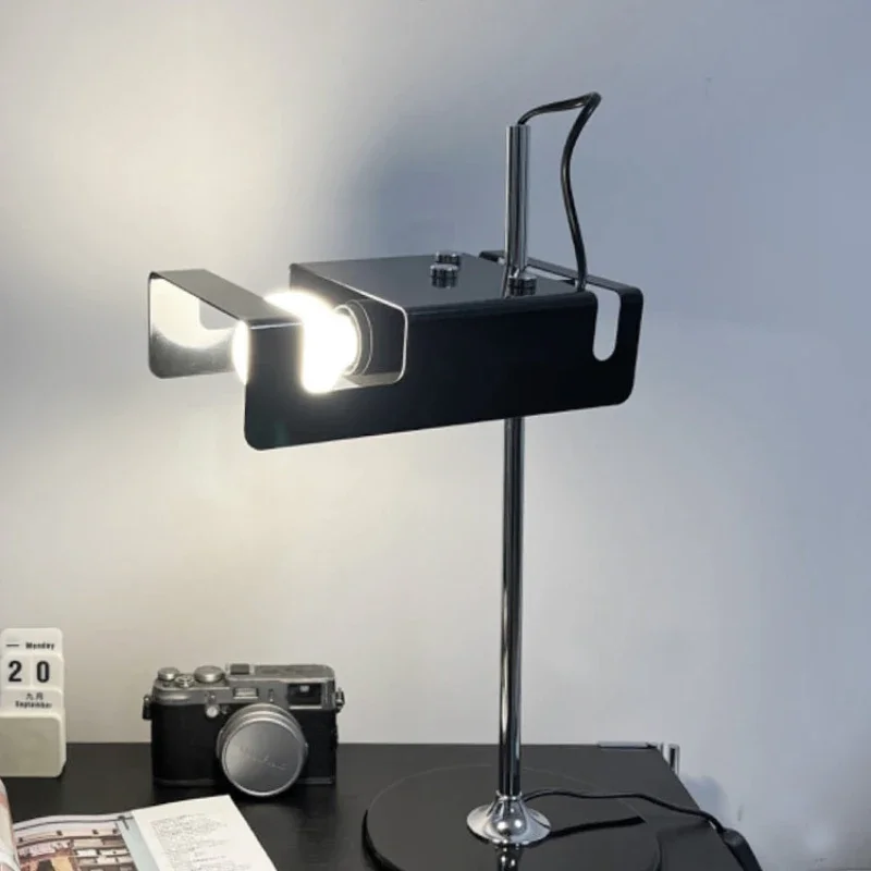 Creative personalized desk lamp living room sofa bedroom bedside desk medieval floor lamp
Creative personalized desk lamp living room sofa bedroom bedside desk medieval floor lamp