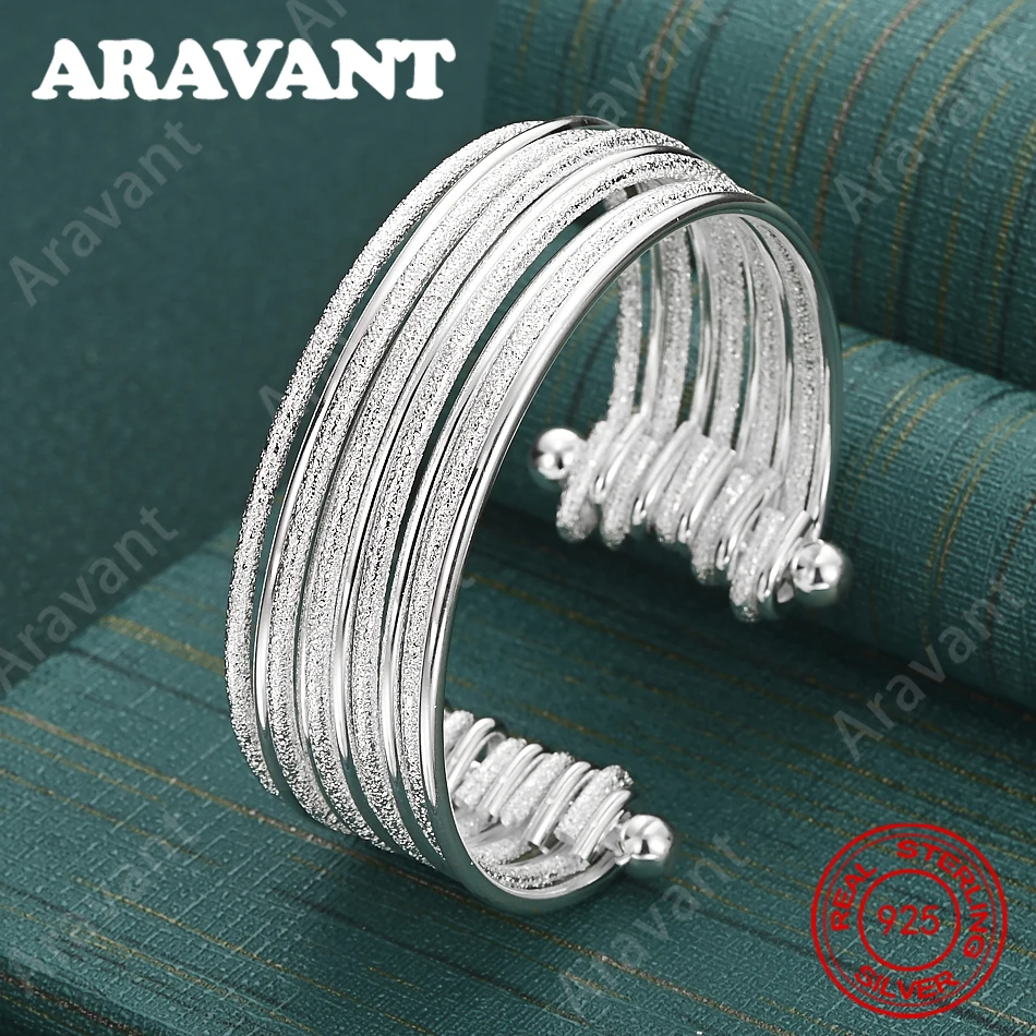 925 Sterling Silver Round Adjustable Bangle With A Fresh And Elegant Design - Perfect For Women'S Engagement Jewelry
925 Sterling Silver Round Adjustable Bangle With A Fresh And Elegant Design - Perfect For Women'S Engagement Jewelry