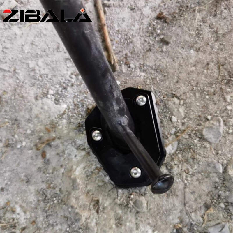 Foot Side Stand Plate Kickstand Enlarger Support Extension Pad For VOGE Valico DS900X dsx900 900dsx 900 DSX DS 900 X 2024 2025
Foot Side Stand Plate Kickstand Enlarger Support Extension Pad For VOGE Valico DS900X dsx900 900dsx 900 DSX DS 900 X 2024 2025