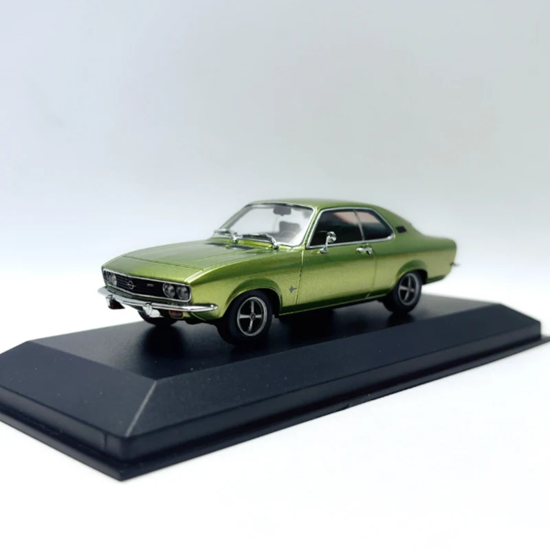 Maxichamps Diecast 1:43 Scale Opel Manta Alloy Car Model Finished Simulation Collection Decoration Gift Display
Maxichamps Diecast 1:43 Scale Opel Manta Alloy Car Model Finished Simulation Collection Decoration Gift Display