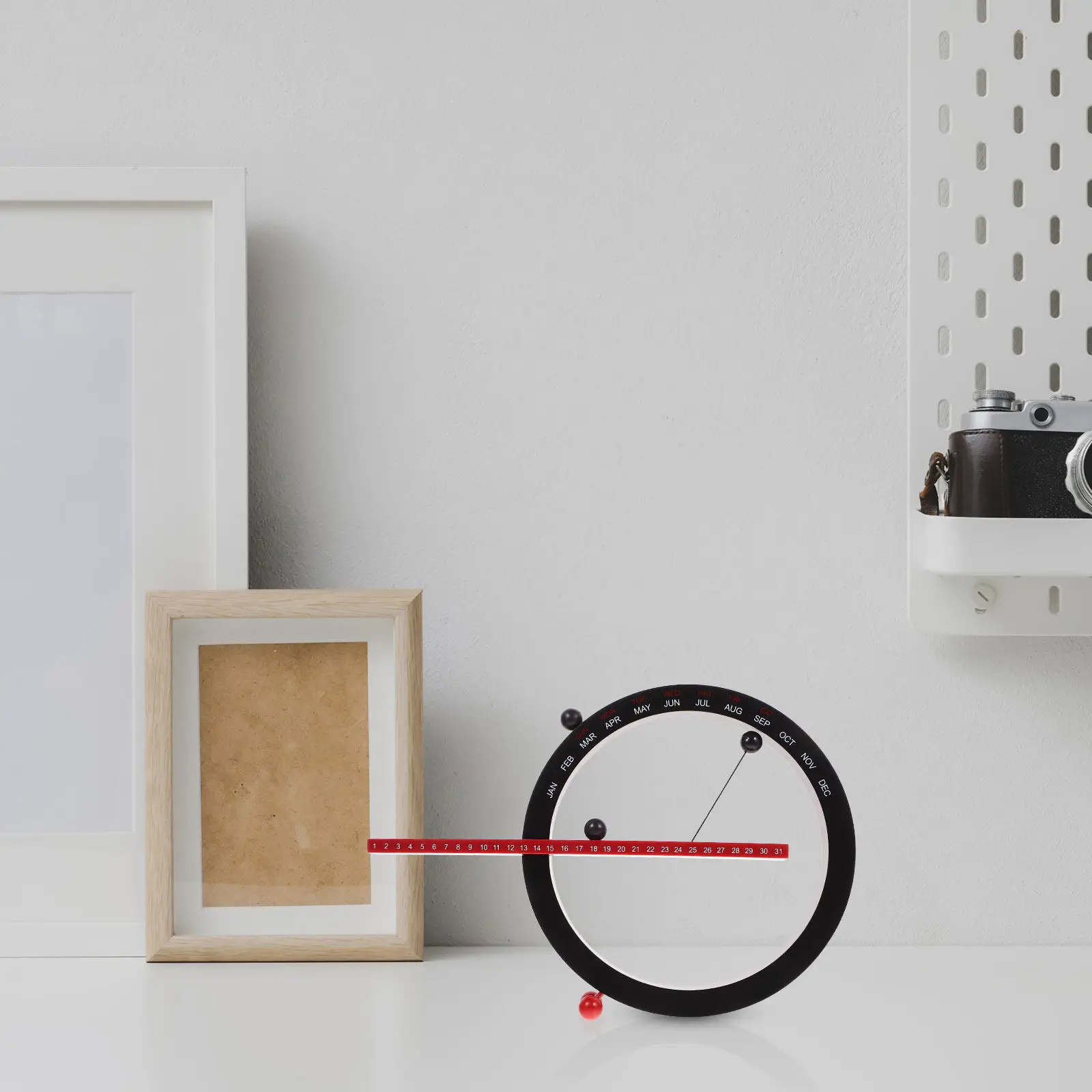 1Pcs Magnetic Desk Calendar Strong Sturdy Ball Attracts Ring Points Date Desktop Calendar Living Room Bedroom Decoration Gift
1Pcs Magnetic Desk Calendar Strong Sturdy Ball Attracts Ring Points Date Desktop Calendar Living Room Bedroom Decoration Gift