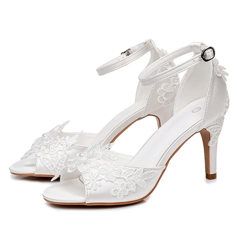 Women Sexy lace flower sandals ivory white satin shoes Peep Toe 8CM Thin Heel Buckle Strap High Heels wedding dress bridal shoes
Women Sexy lace flower sandals ivory white satin shoes Peep Toe 8CM Thin Heel Buckle Strap High Heels wedding dress bridal shoes