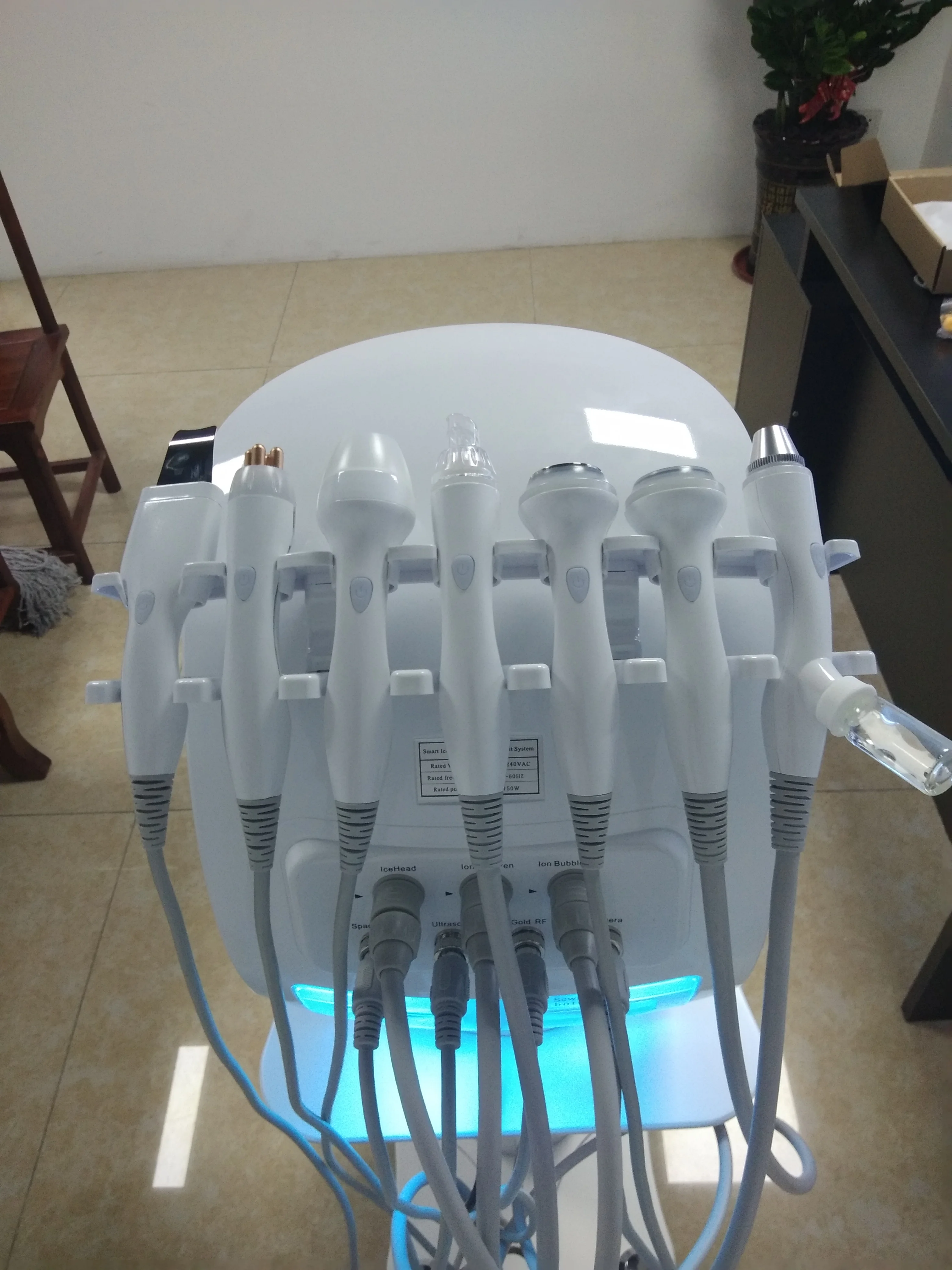 Smart Ice Blue Device Plus 7 Types Handle Spare Parts Skin Scrubber Cold Ice Hammer Ion Bubble Pen Handles Accessories
Smart Ice Blue Device Plus 7 Types Handle Spare Parts Skin Scrubber Cold Ice Hammer Ion Bubble Pen Handles Accessories