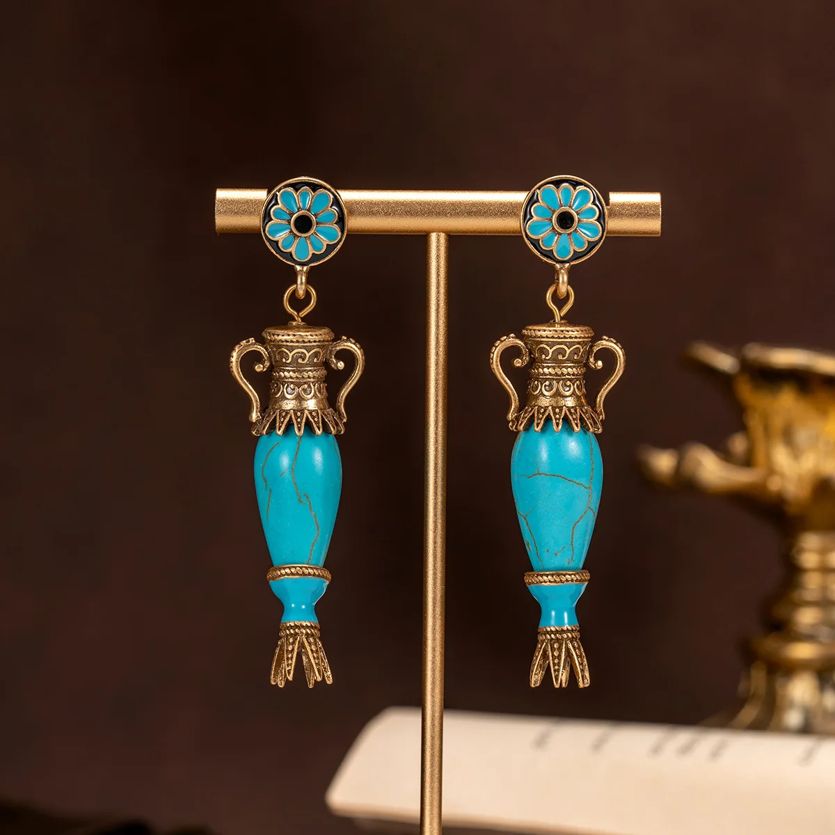 Medieval Vintage Turquoise Vase Shape Dangle Earrings, Personalized Temperament Retro Style, Mid-century Turquoise Earrings
Medieval Vintage Turquoise Vase Shape Dangle Earrings, Personalized Temperament Retro Style, Mid-century Turquoise Earrings