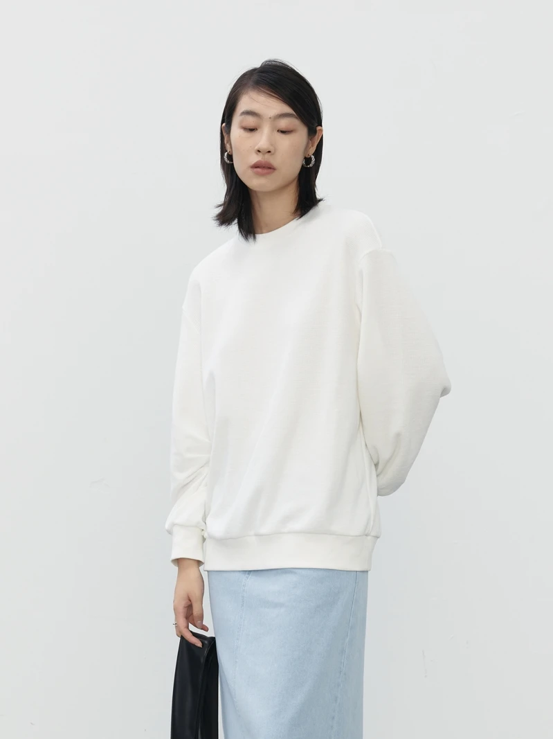 Белый вязаный худи с круглым вырезом и длинными рукавами Blank Label, женский топ для осеннего сезона, свободный крой, для повседневной носки
Белый вязаный худи с круглым вырезом и длинными рукавами Blank Label, женский топ для осеннего сезона, свободный крой, для повседневной носки