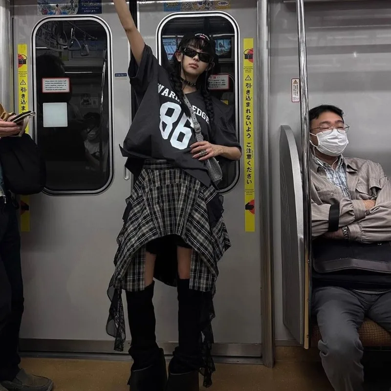 Юбка Kimotimo с нерегулярными оборками и клетчатым узором, женская, в американском ретро-стиле, с высокой талией, мини-юбка А-силуэта, эстетика Y2K, универсальная, для уличного стиля
Юбка Kimotimo с нерегулярными оборками и клетчатым узором, женская, в американском ретро-стиле, с высокой талией, мини-юбка А-силуэта, эстетика Y2K, универсальная, для уличного стиля