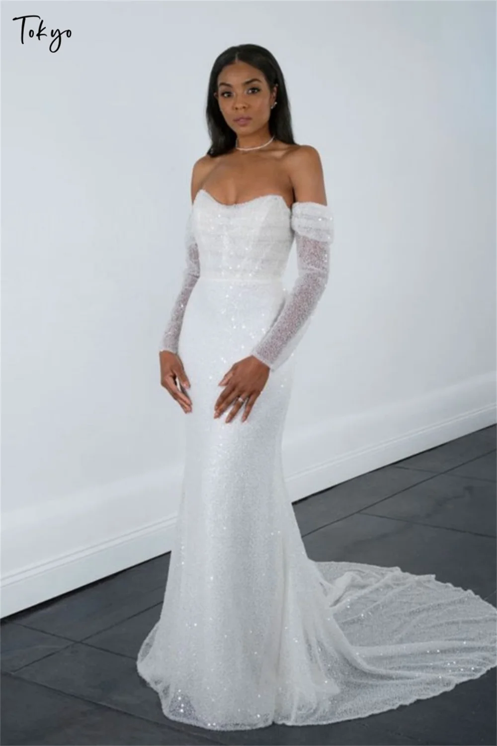 Tokyo Customized White Strapless Necklink Wedding Dresses Sleeveless Zip Back Bridal Gowns Elegant A-Line Mini Wedding Gowns
Tokyo Customized White Strapless Necklink Wedding Dresses Sleeveless Zip Back Bridal Gowns Elegant A-Line Mini Wedding Gowns
