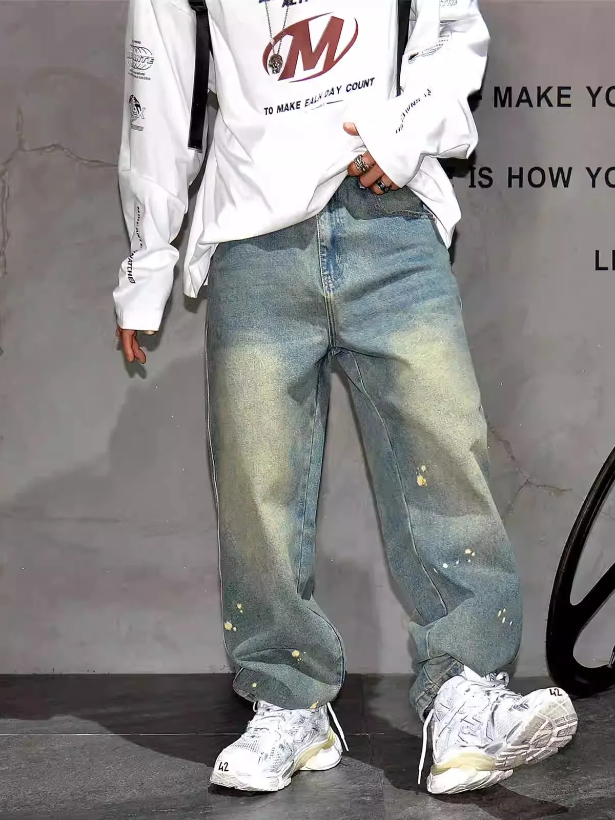 Мужские джинсы в американском ретро-стиле, свободного кроя, прямые, повседневные, больших размеров, для города, с высокой талией и молнией
Мужские джинсы в американском ретро-стиле, свободного кроя, прямые, повседневные, больших размеров, для города, с высокой талией и молнией