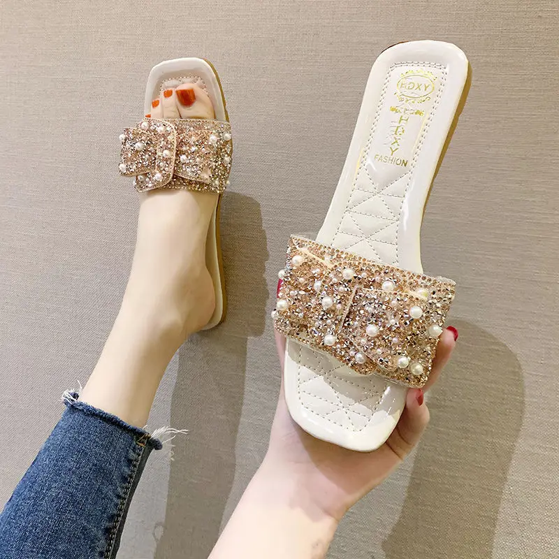 Summer New 2024 Womens Slippers Designer Slipper Elegant Cute Comfortable Women's Sandals Flat Bow Low Rhinestone Fashion Luxury
Summer New 2024 Womens Slippers Designer Slipper Elegant Cute Comfortable Women's Sandals Flat Bow Low Rhinestone Fashion Luxury