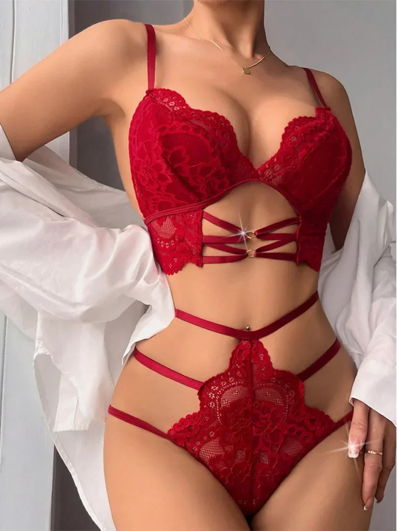 Sexy Lace Hollow Three-point Embroidery Perspective Bodysuits Fashion French Women Rompers Bondage Slight Strech Bodysuits
Sexy Lace Hollow Three-point Embroidery Perspective Bodysuits Fashion French Women Rompers Bondage Slight Strech Bodysuits