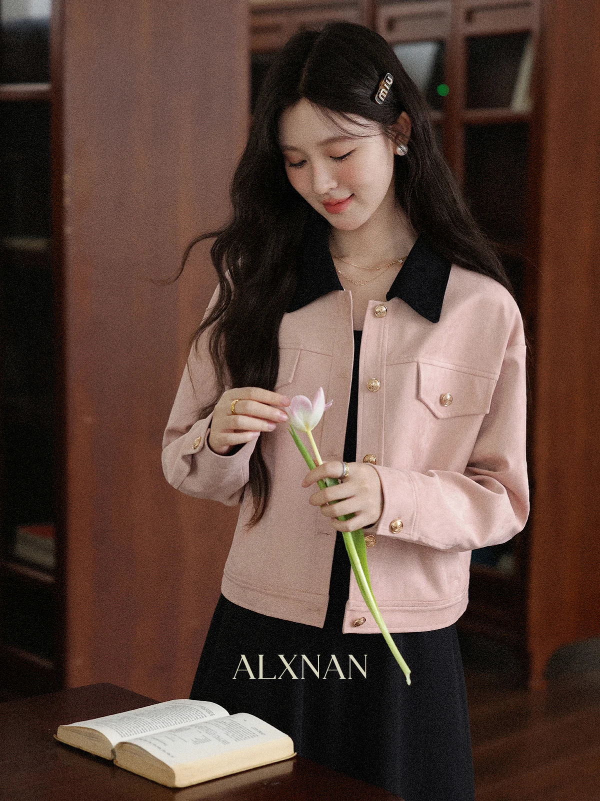 ALXNAN Women's Color Block Cropped Jacket Pink Stylish 2025 Fall Short Coats Versatile Metal Buttons Office Lady Jackets L57129
ALXNAN Women's Color Block Cropped Jacket Pink Stylish 2025 Fall Short Coats Versatile Metal Buttons Office Lady Jackets L57129