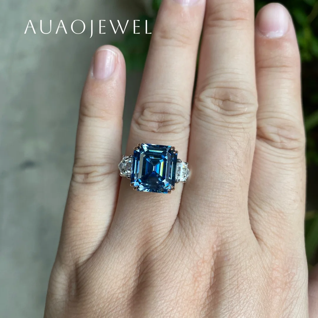 AUAOJEWEL 7.5Carat Blue Asscher Cut Moissanite Ring Certified Two 0.5Ct Flanking Epaulettes Jewellery Women Silver 925 18K Gold
AUAOJEWEL 7.5Carat Blue Asscher Cut Moissanite Ring Certified Two 0.5Ct Flanking Epaulettes Jewellery Women Silver 925 18K Gold