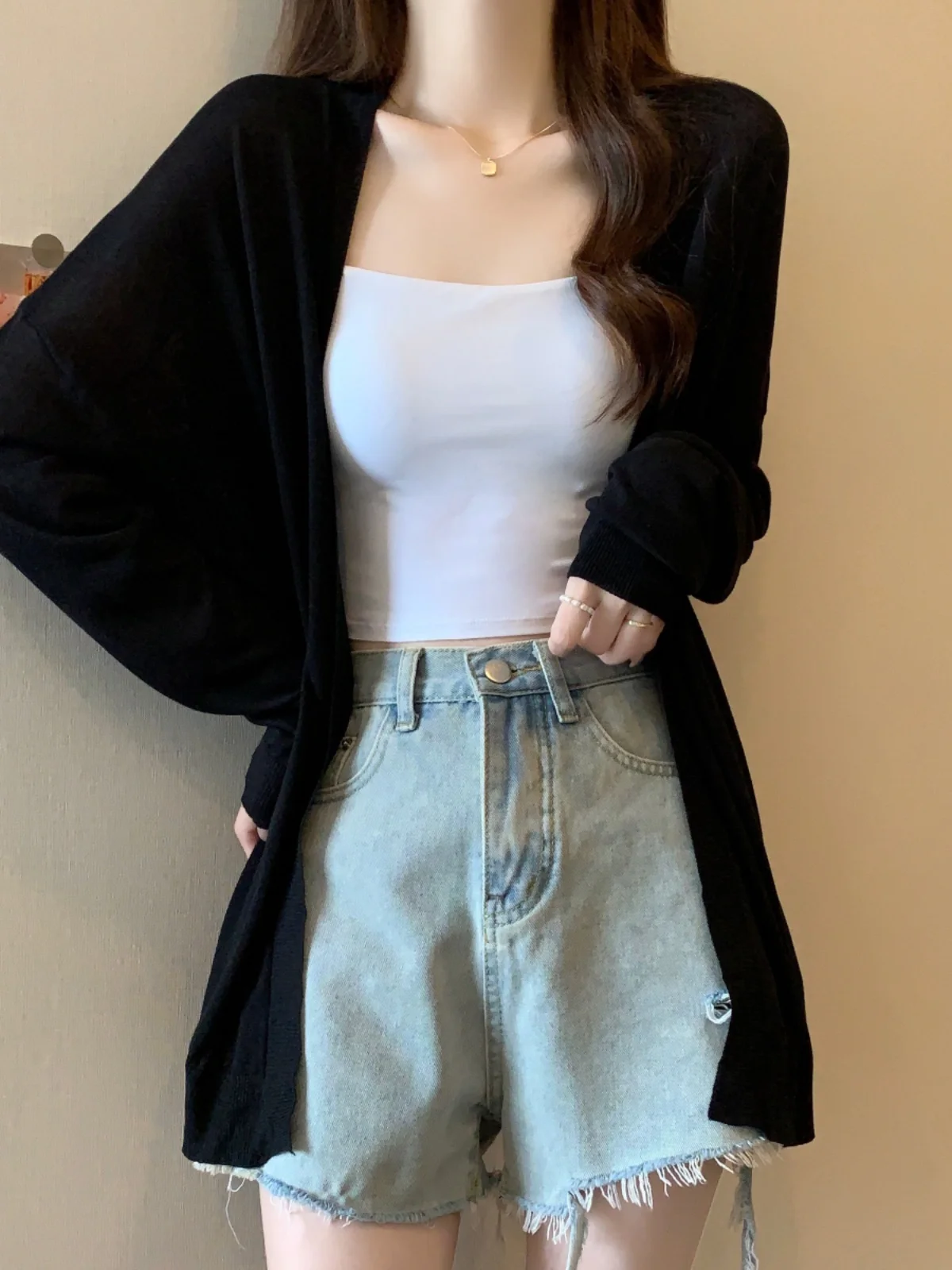 Black Thin Ice Silk Knitted Summer Outerwear Women's plus Size Slimming Medium Length Cardigan Top Sun Protection Fashion
Black Thin Ice Silk Knitted Summer Outerwear Women's plus Size Slimming Medium Length Cardigan Top Sun Protection Fashion