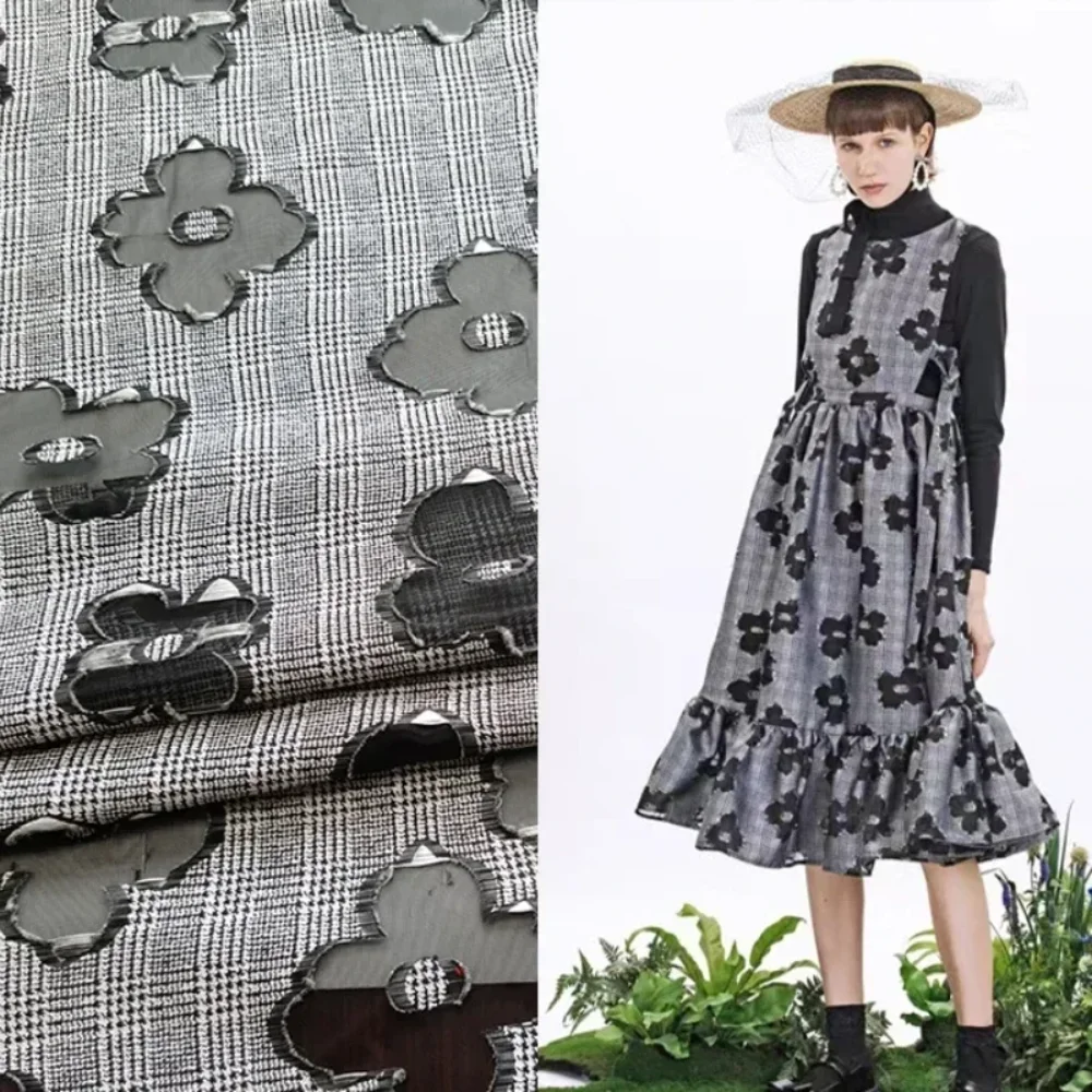 European Classic Plaid Organza Cut Flower Jacquard Fabric Spring and Summer Evening for Dress Suit Material Sewing by the Meter
European Classic Plaid Organza Cut Flower Jacquard Fabric Spring and Summer Evening for Dress Suit Material Sewing by the Meter