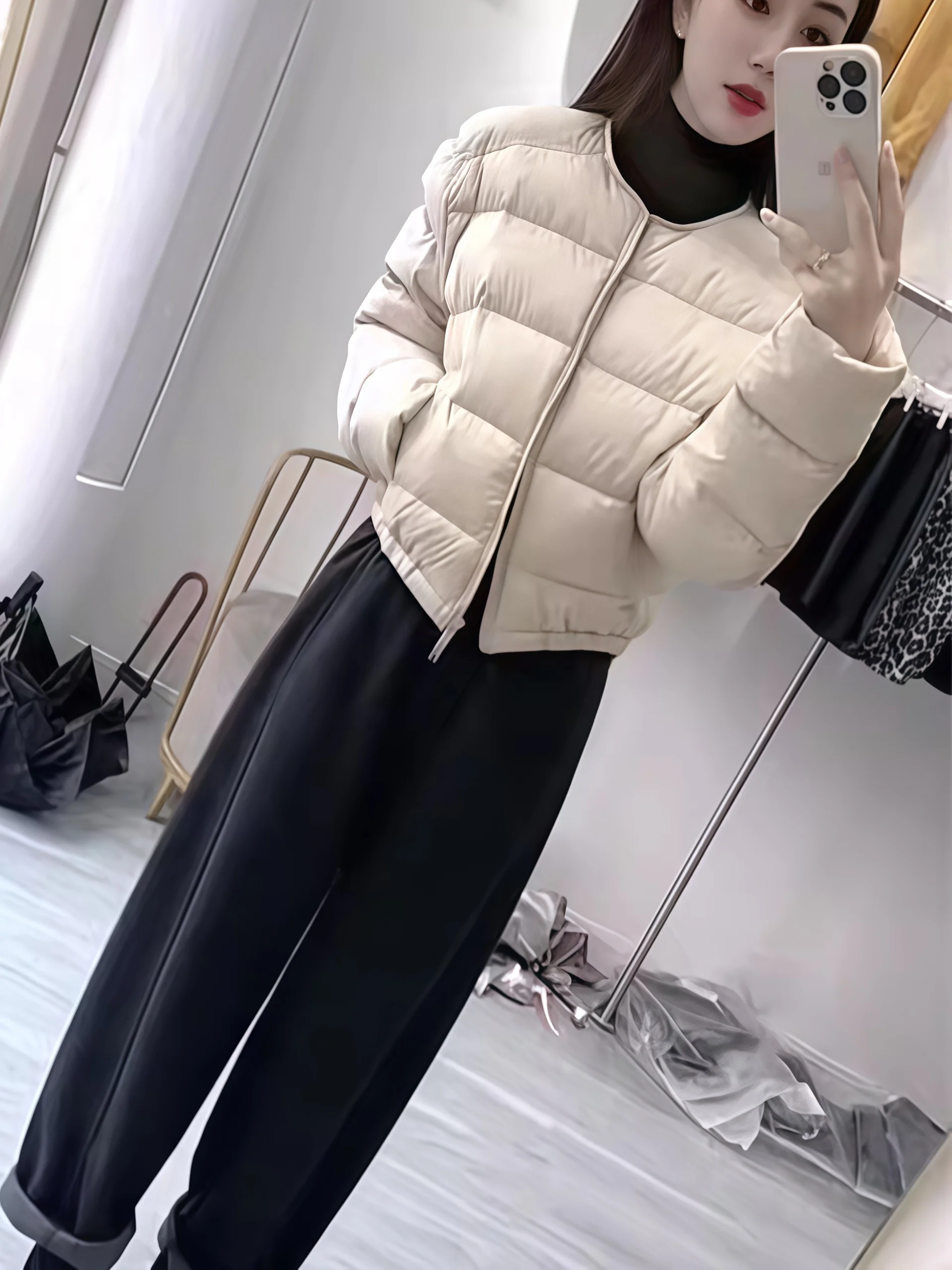 Женское зимнее пальто из хлопка и пуха, утепленное, приталенное, модное, прямого кроя, в корейском стиле, удлиненное
Женское зимнее пальто из хлопка и пуха, утепленное, приталенное, модное, прямого кроя, в корейском стиле, удлиненное