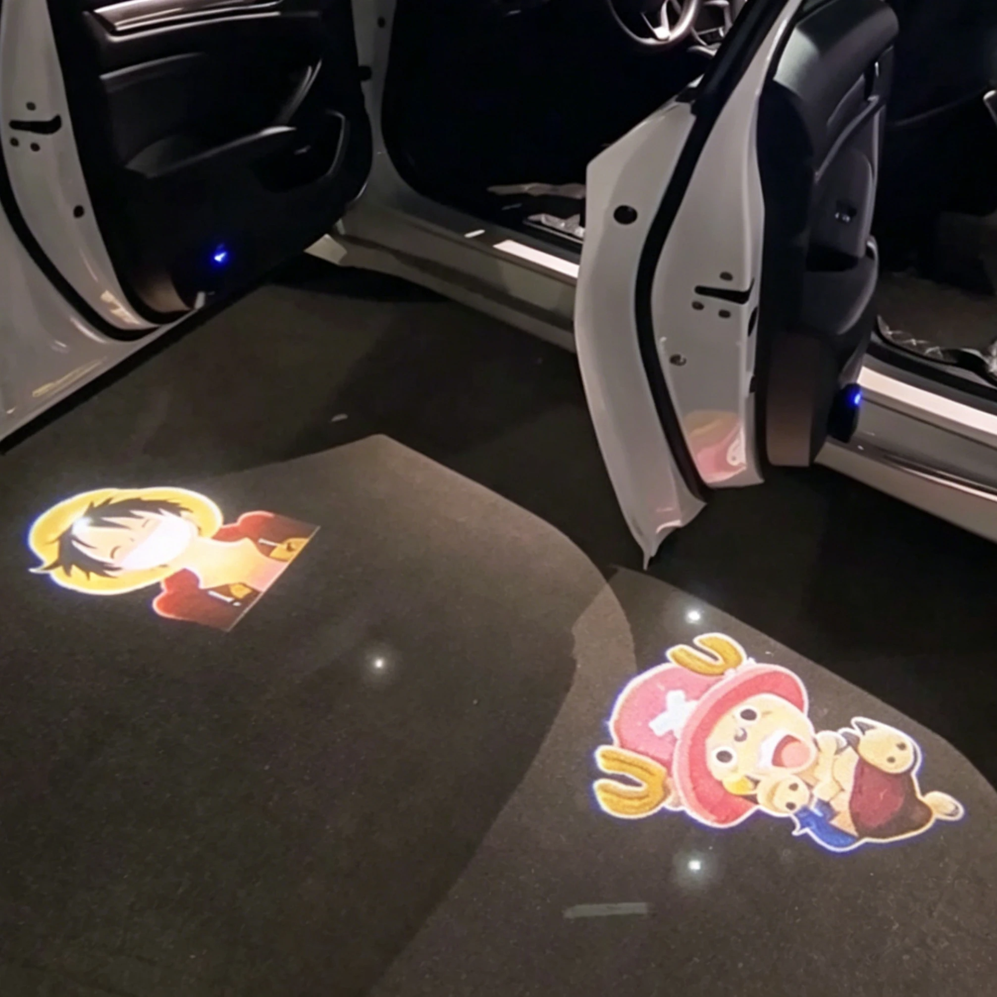 One Piece Wireless Welcome Light Car Door Ghost Shadow Projector Luffy Chopper Rechargeable LED Auto Exterior Accessory Gift
One Piece Wireless Welcome Light Car Door Ghost Shadow Projector Luffy Chopper Rechargeable LED Auto Exterior Accessory Gift