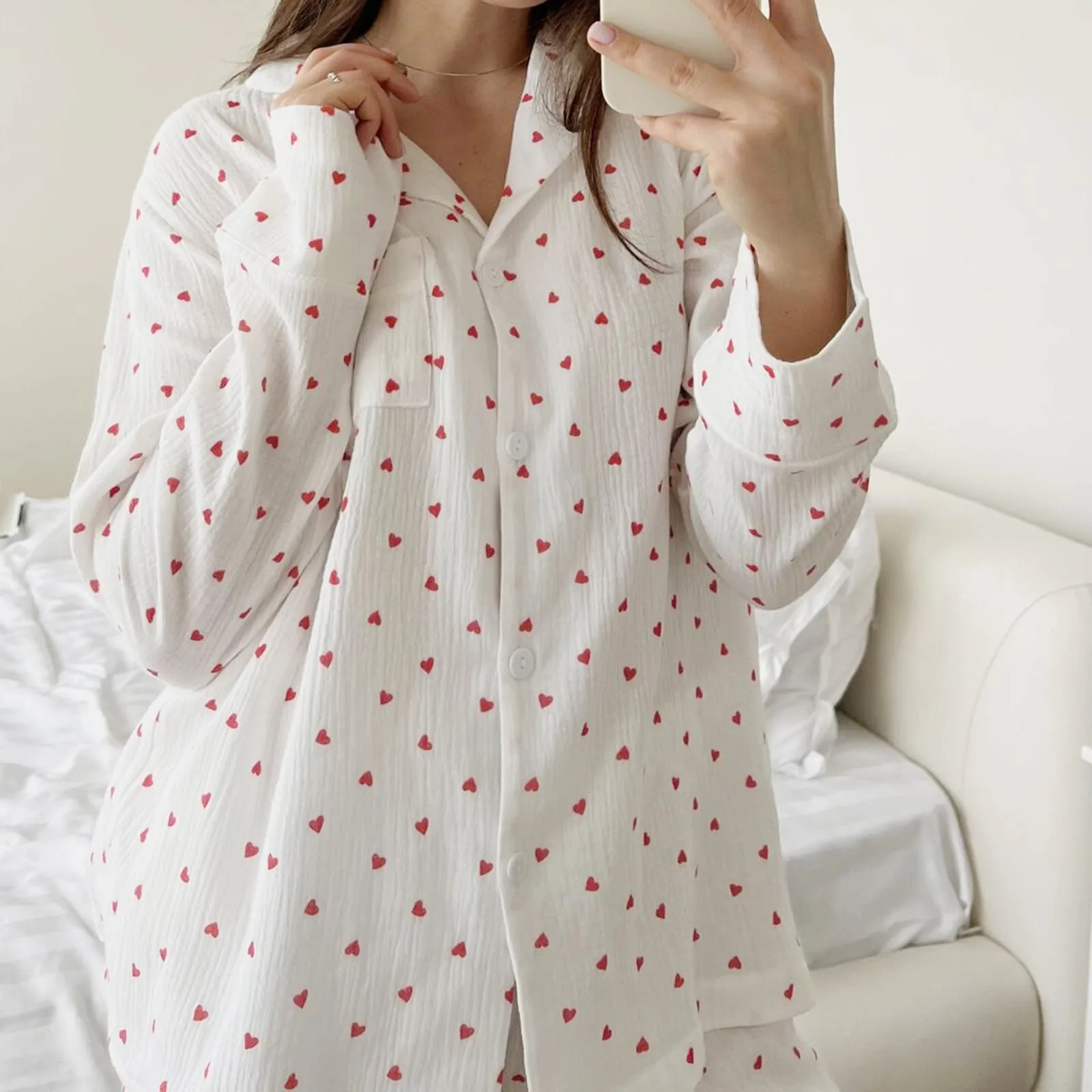 Valentine'S Day Women’S 2 Piece Pajamas Set Long Sleeve Lapel Neck Heart Print Button Up Shirt + Shorts Set Loungewear Outfit
Valentine'S Day Women’S 2 Piece Pajamas Set Long Sleeve Lapel Neck Heart Print Button Up Shirt + Shorts Set Loungewear Outfit