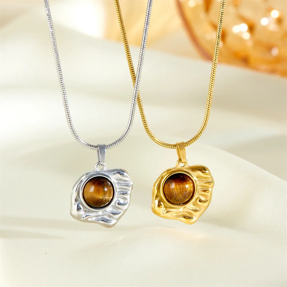 Trendy Pendant Necklaces for Women - 18k Gold Plated Jewelry with Stainless Steel and Natural Stone Details
Trendy Pendant Necklaces for Women - 18k Gold Plated Jewelry with Stainless Steel and Natural Stone Details