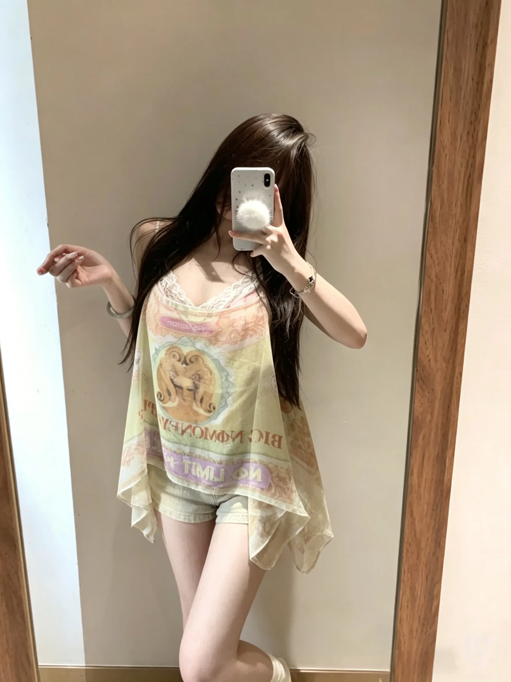 Sweet And Spicy Girl Print Sexy Atmosphere Two-Way Strap Vest Women's Summer Asymmetrical Loose Top Casual Floral Vest
Sweet And Spicy Girl Print Sexy Atmosphere Two-Way Strap Vest Women's Summer Asymmetrical Loose Top Casual Floral Vest