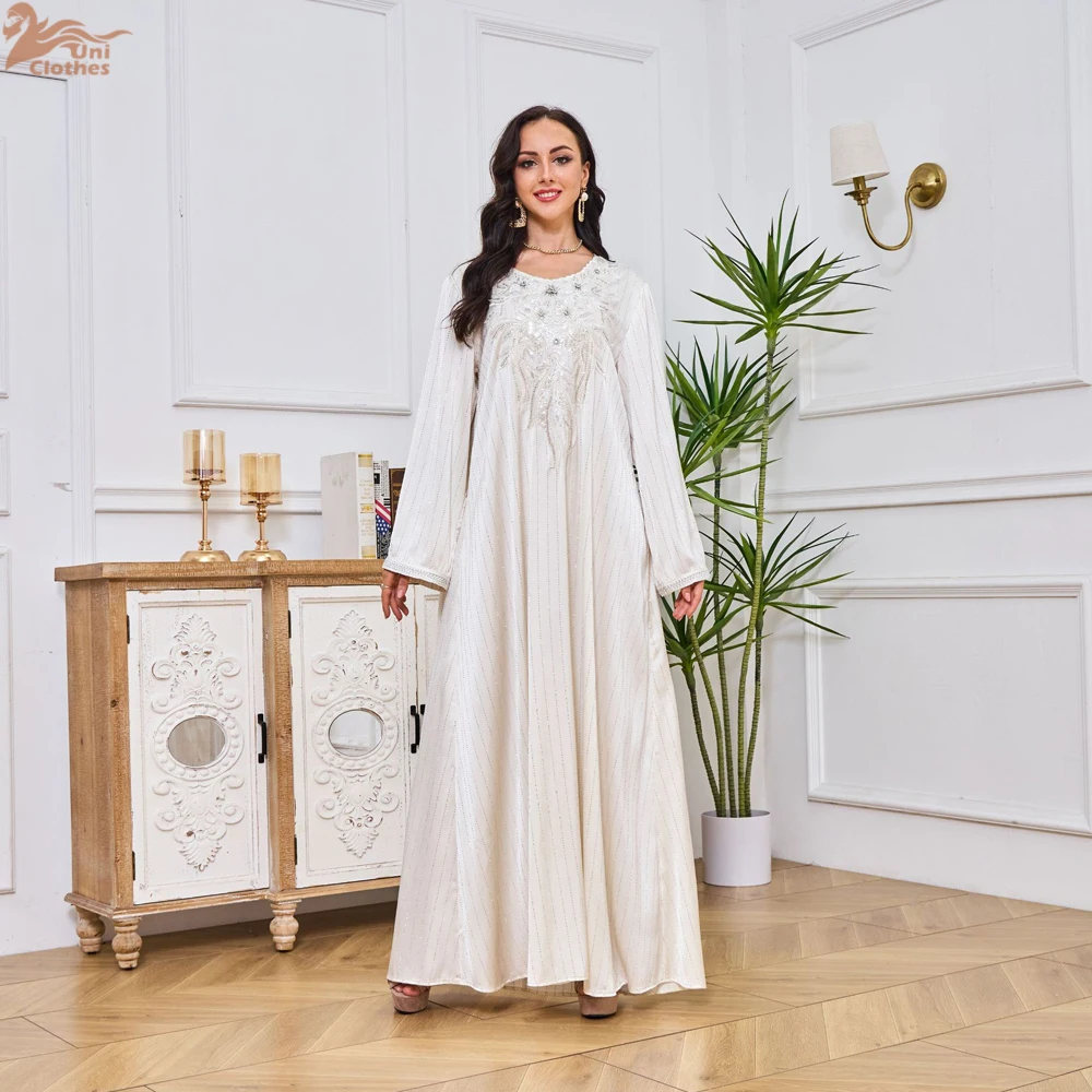 Dubai Elegant Muslim Dress for Women Embroidered Dress Eid Abaya Party Dresses Sequins Jalabiya Abayas Ramadan Caftan Vestidos
Dubai Elegant Muslim Dress for Women Embroidered Dress Eid Abaya Party Dresses Sequins Jalabiya Abayas Ramadan Caftan Vestidos