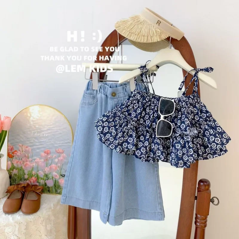 Girls' summer suits2025New Baby Girl Trendy Short Sleeve Little Girl Bud-Shaped Pants Summer Two-Piece Set
Girls' summer suits2025New Baby Girl Trendy Short Sleeve Little Girl Bud-Shaped Pants Summer Two-Piece Set